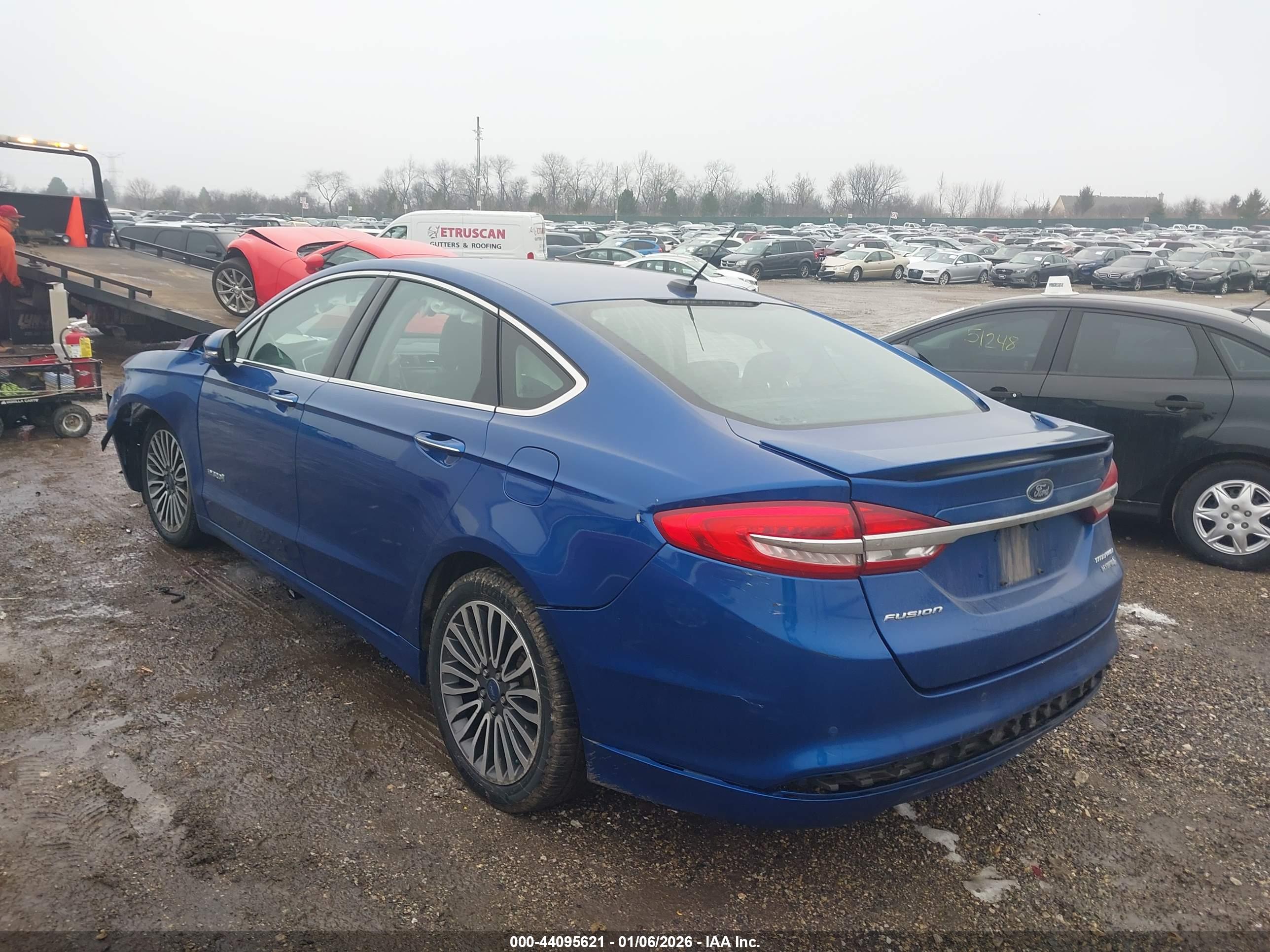 FORD FUSION image 3