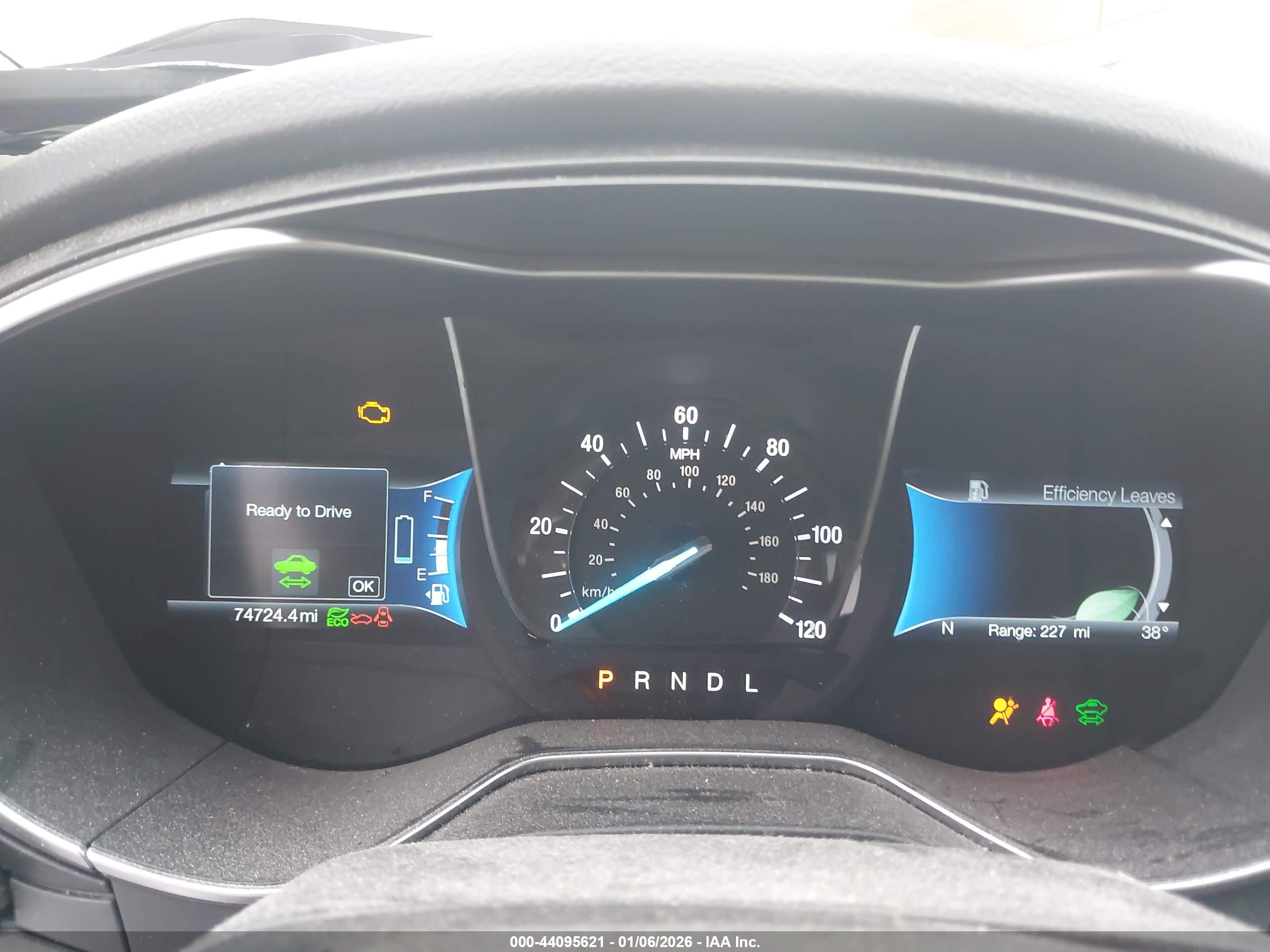 FORD FUSION image 7