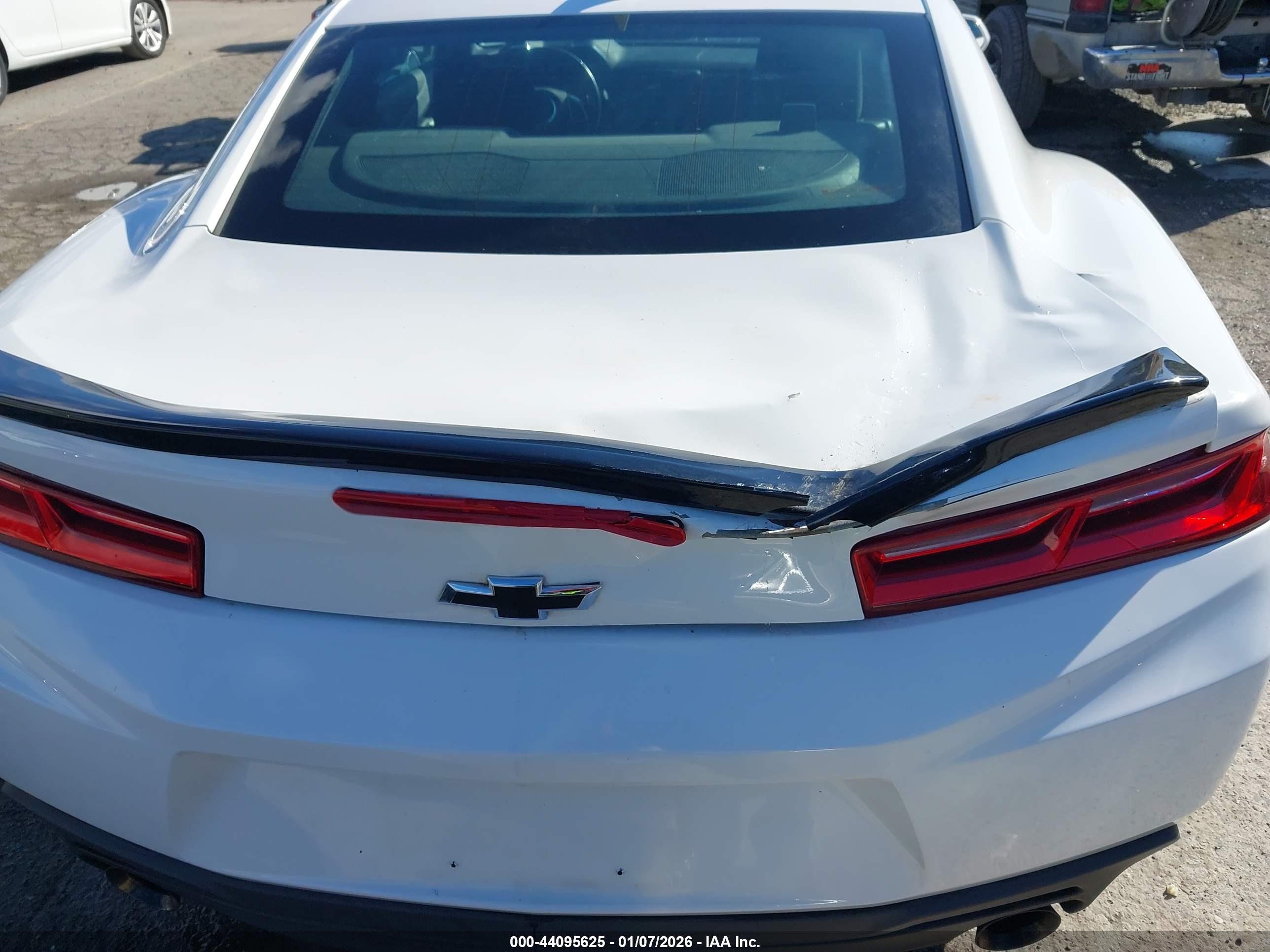 CHEVROLET CAMARO image 6