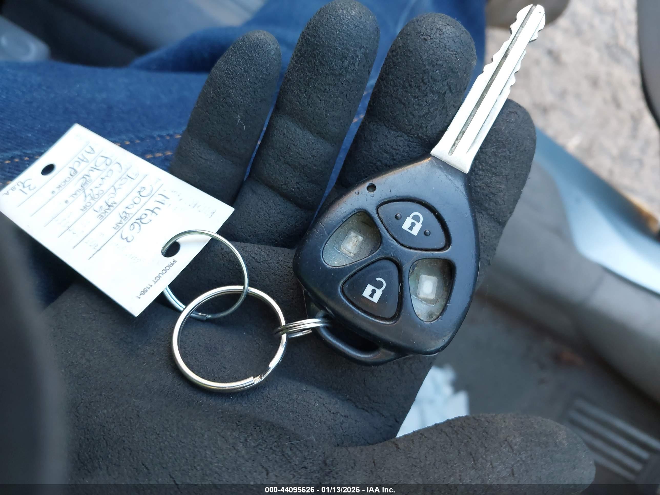 TOYOTA CAMRY image 11