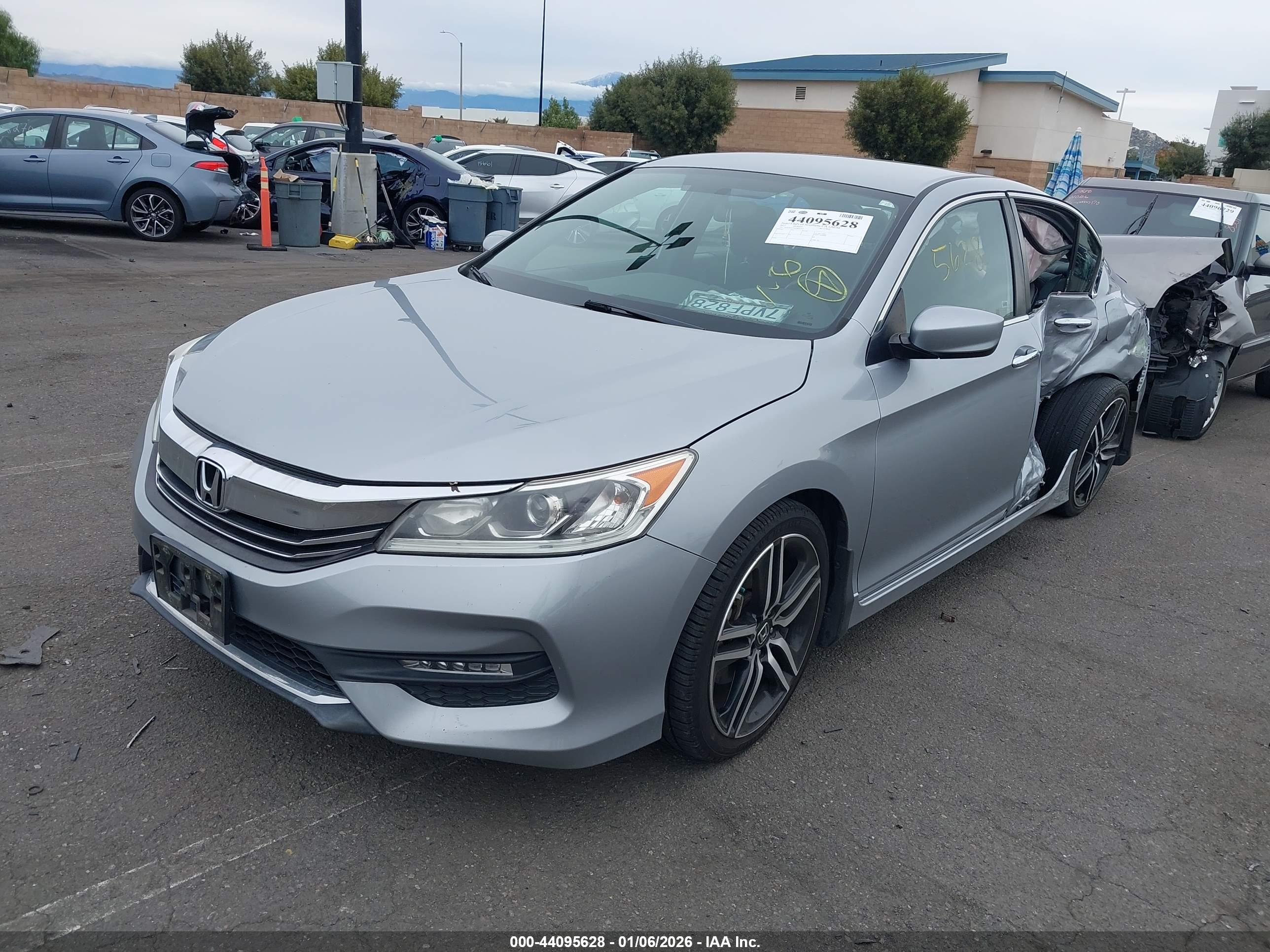 HONDA ACCORD image 2