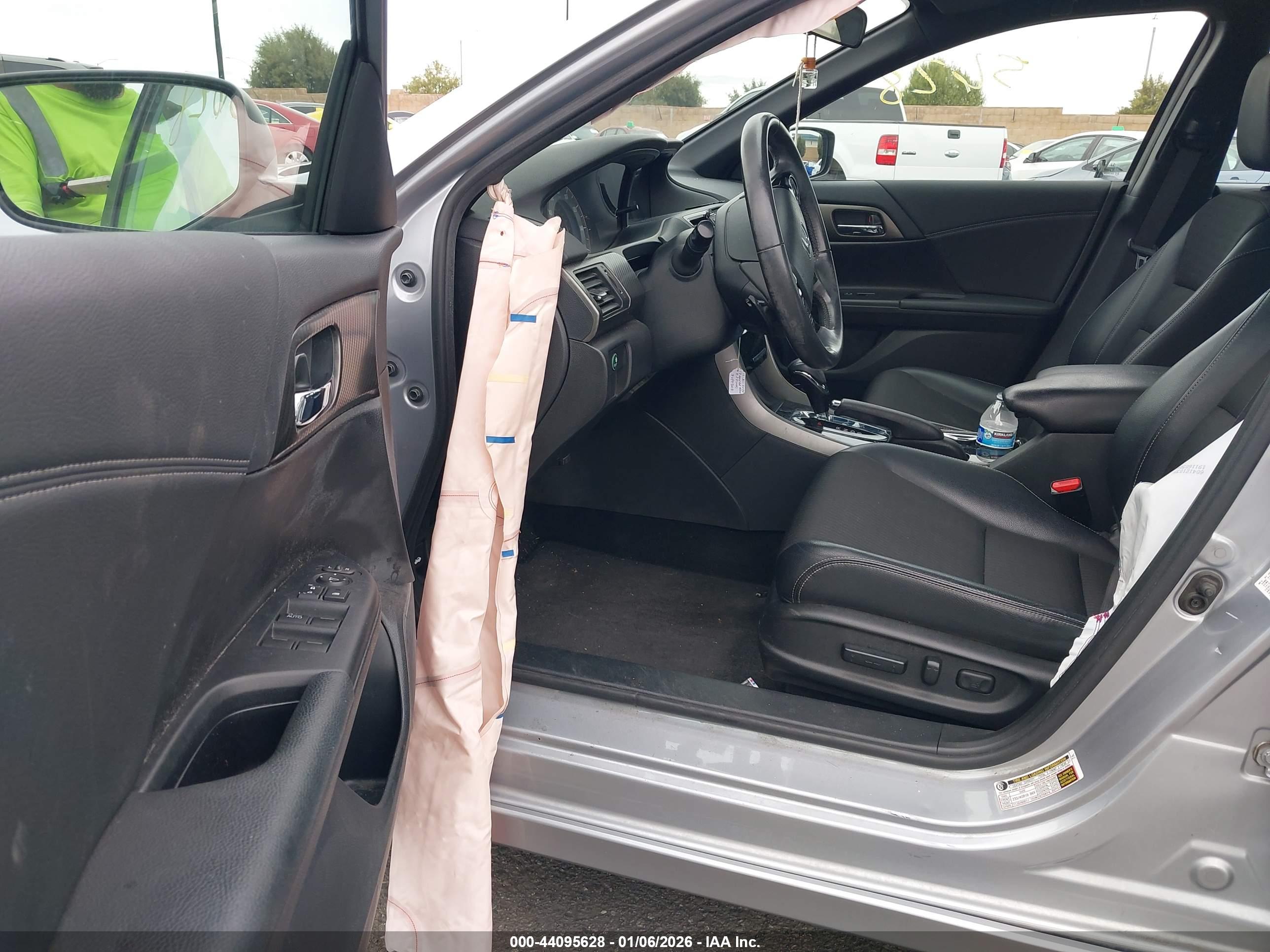 HONDA ACCORD image 5