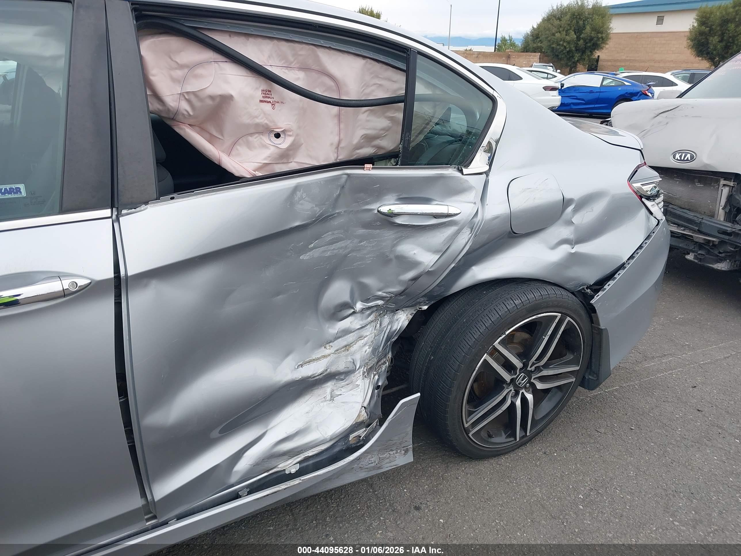 HONDA ACCORD image 6