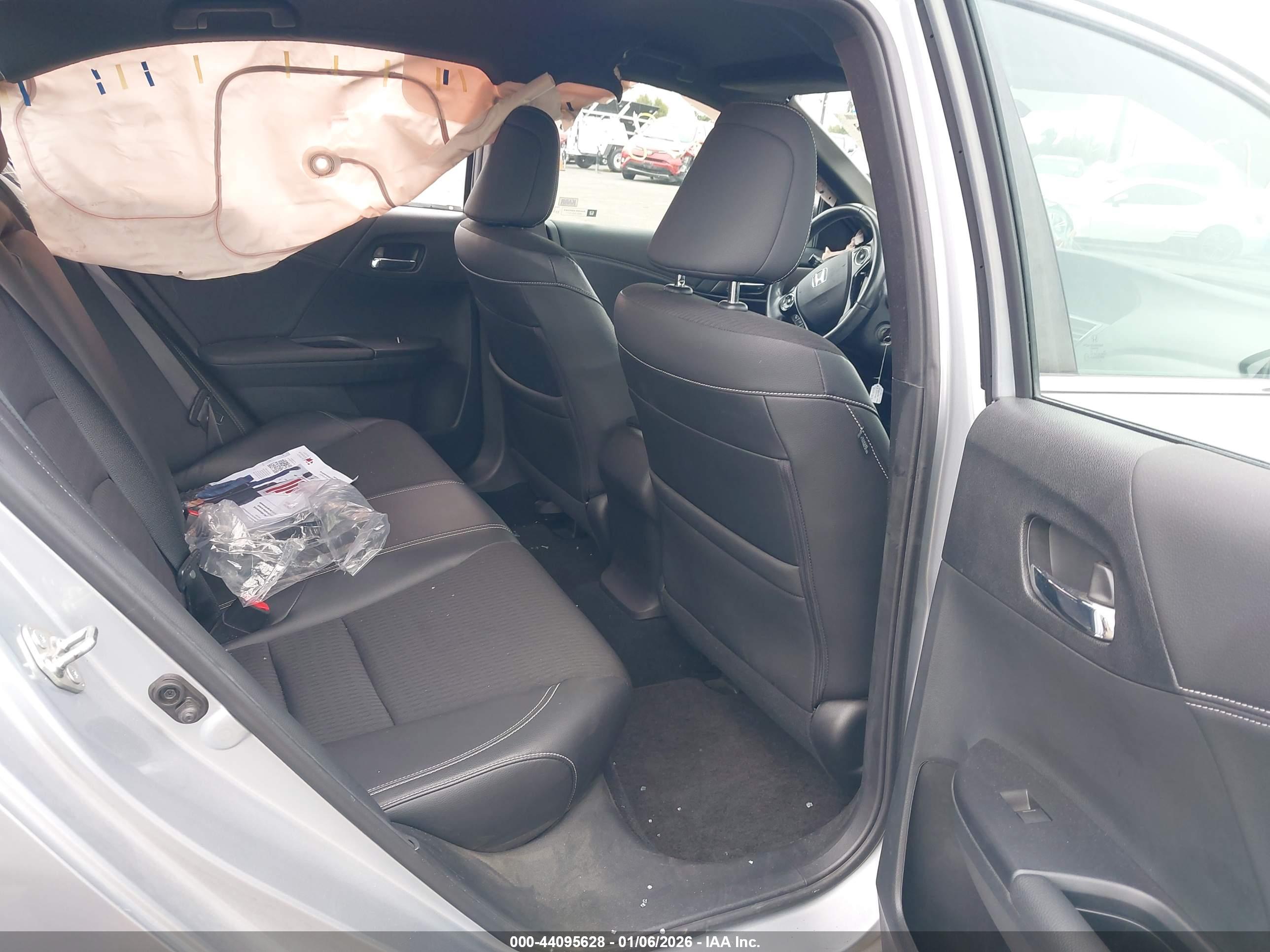 HONDA ACCORD image 8