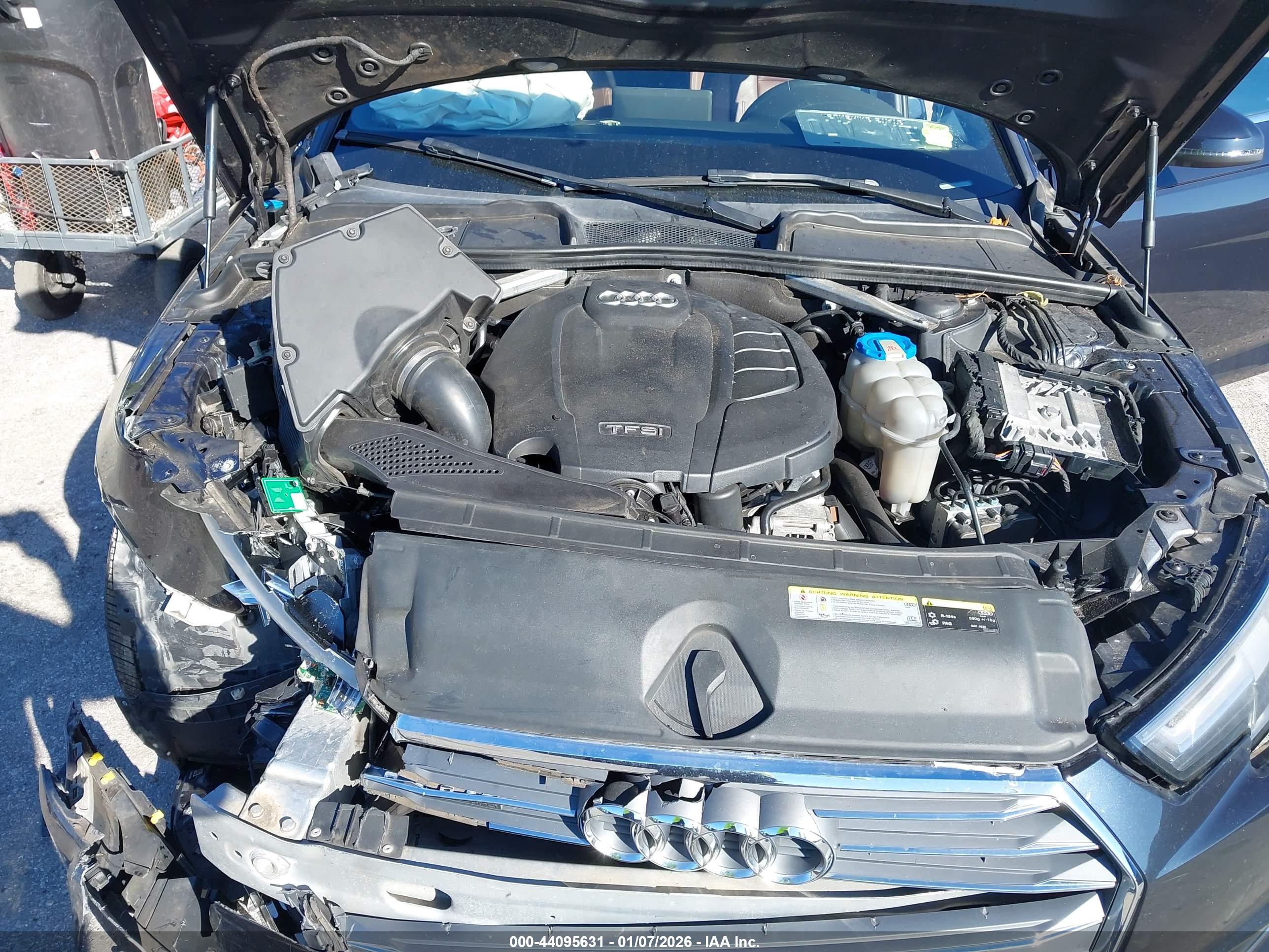 AUDI A4 image 10