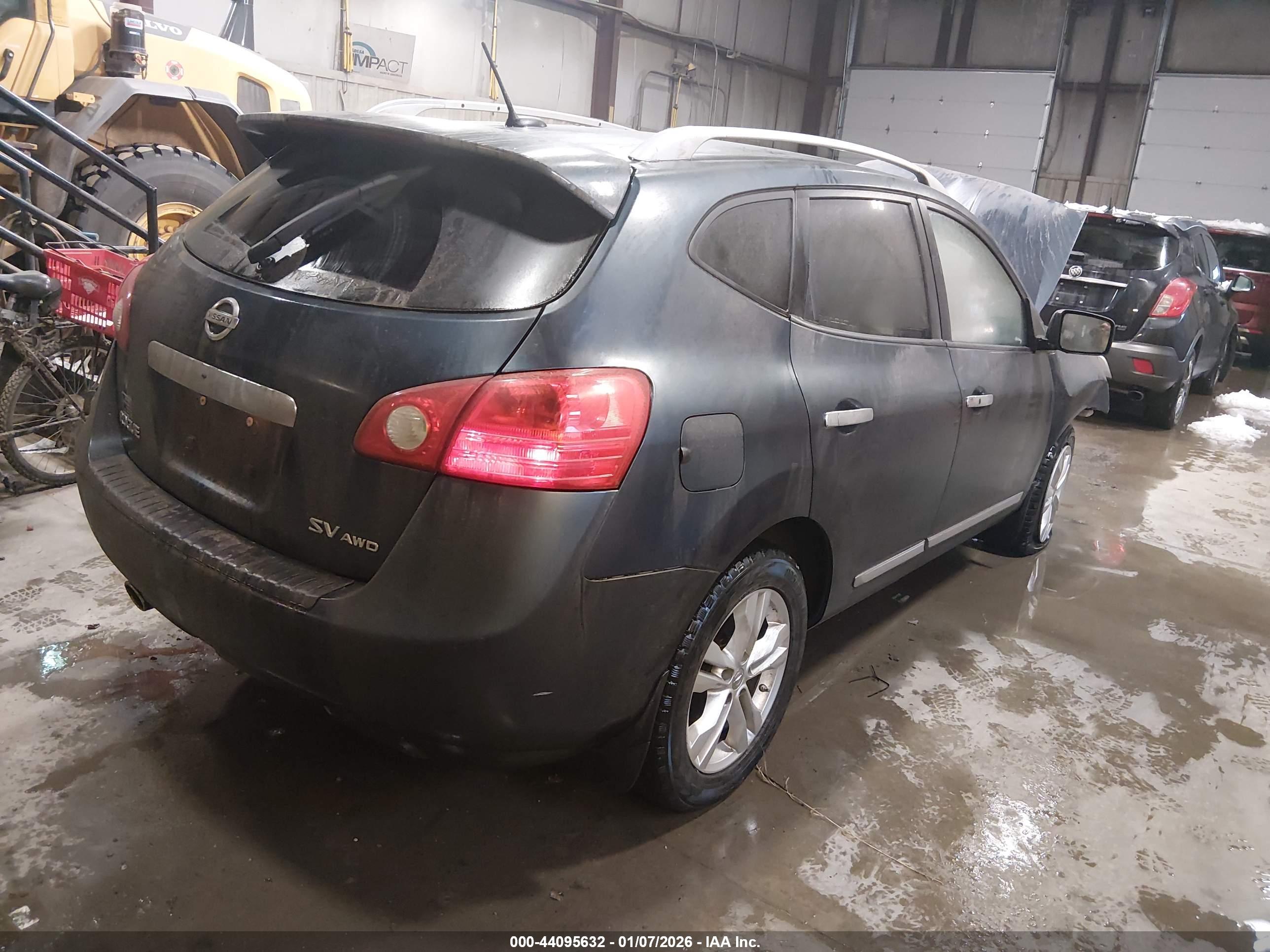 NISSAN ROGUE image 4