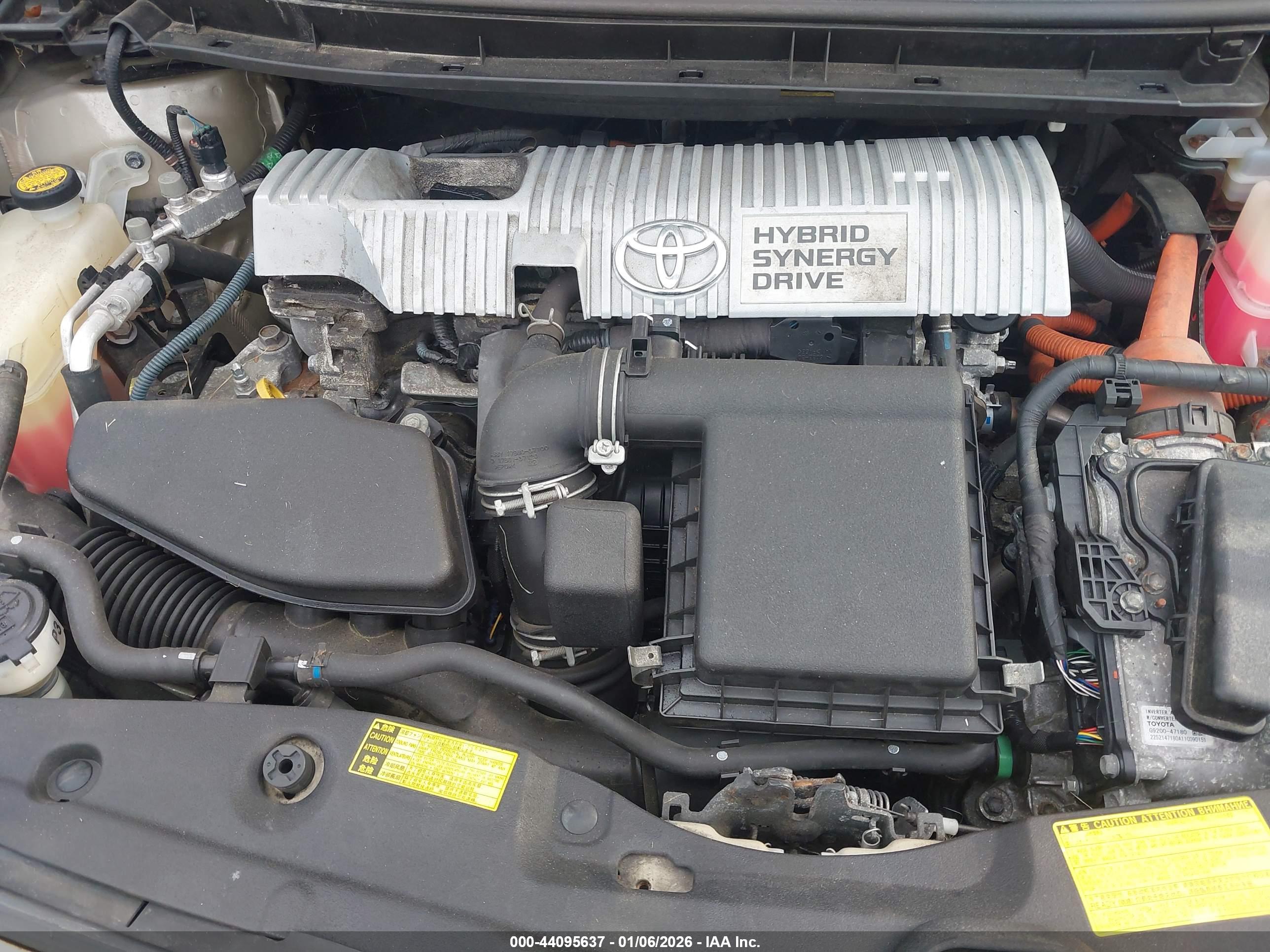TOYOTA PRIUS image 10