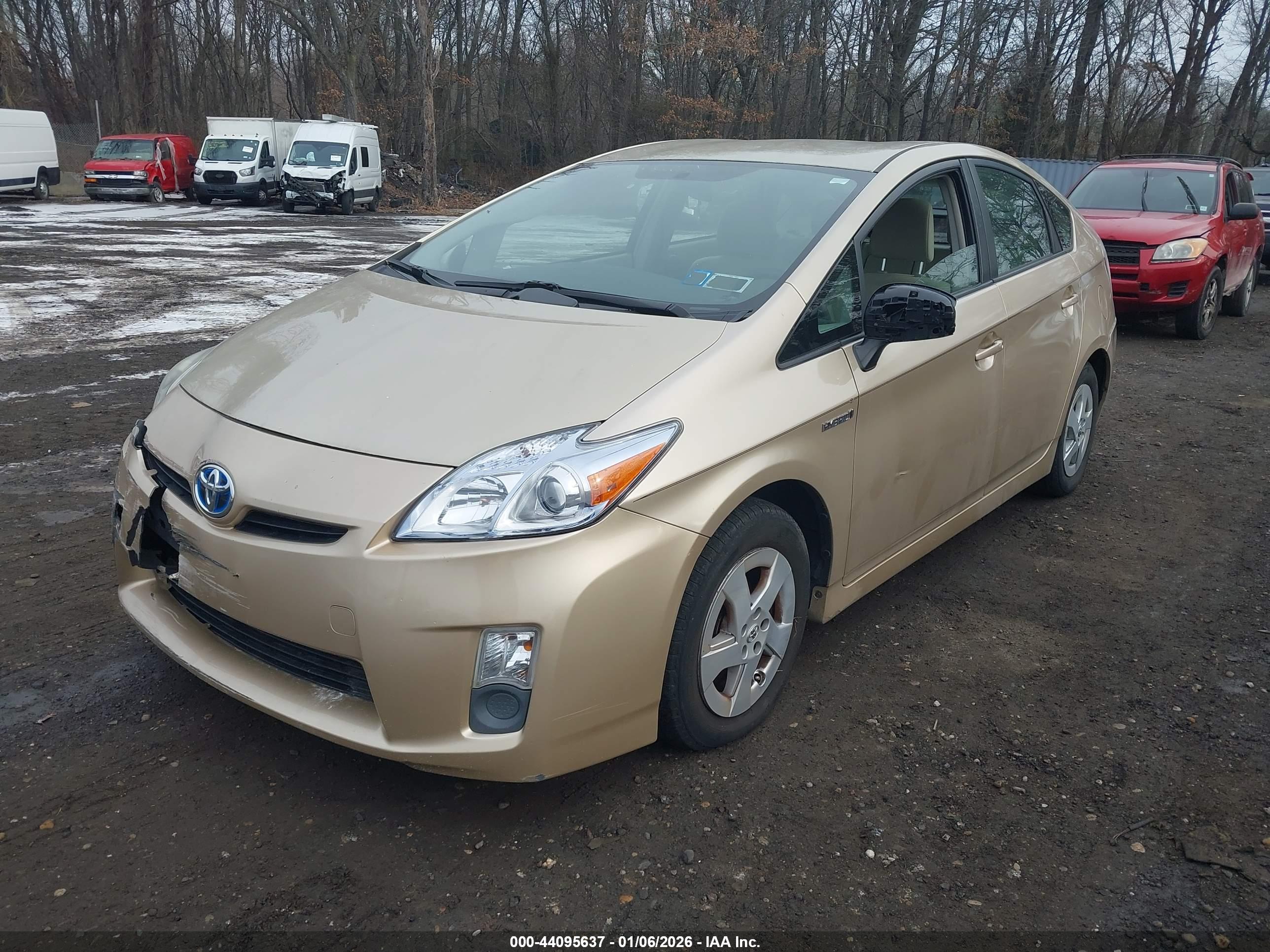 TOYOTA PRIUS image 2