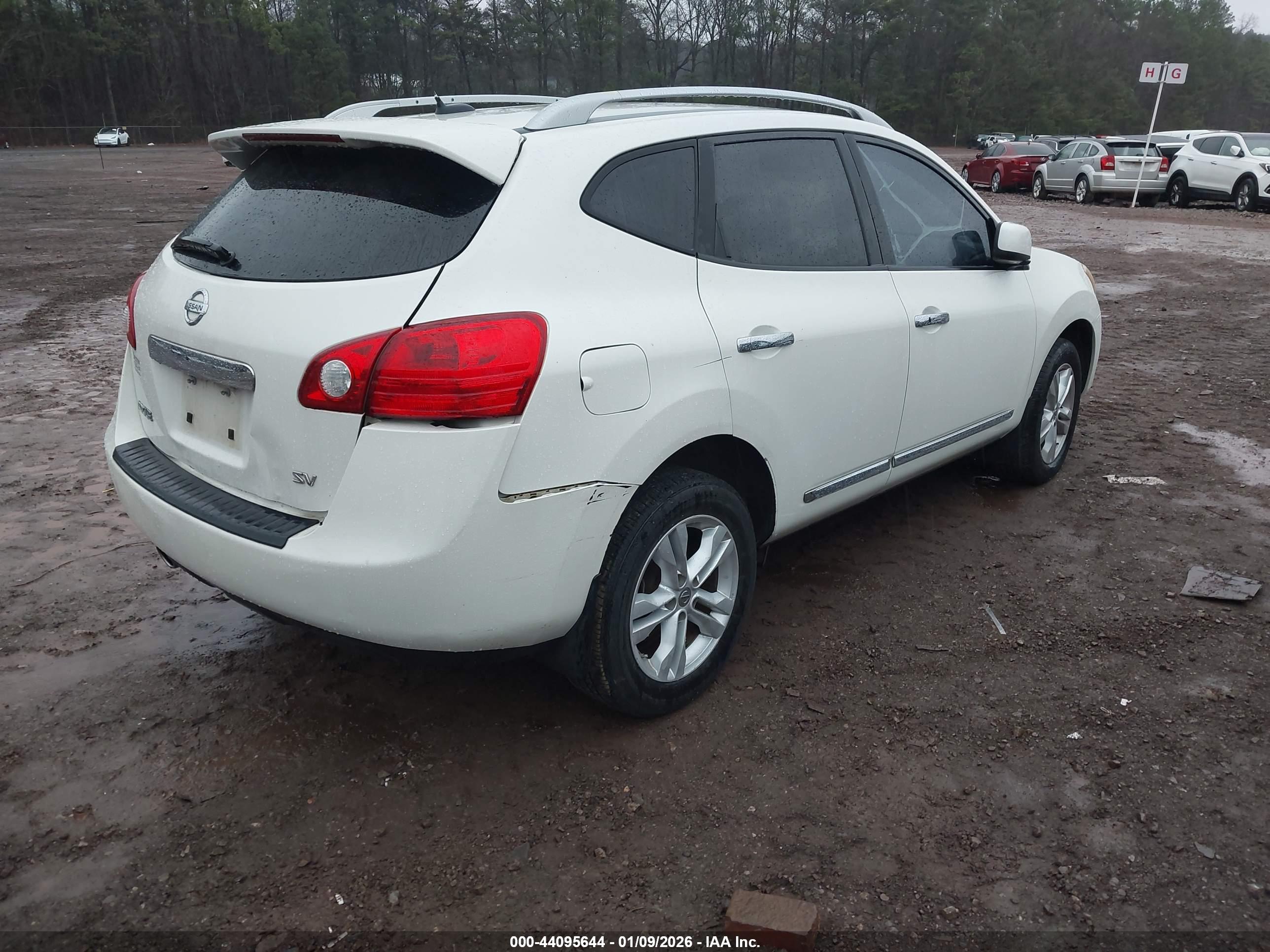 NISSAN ROGUE image 4
