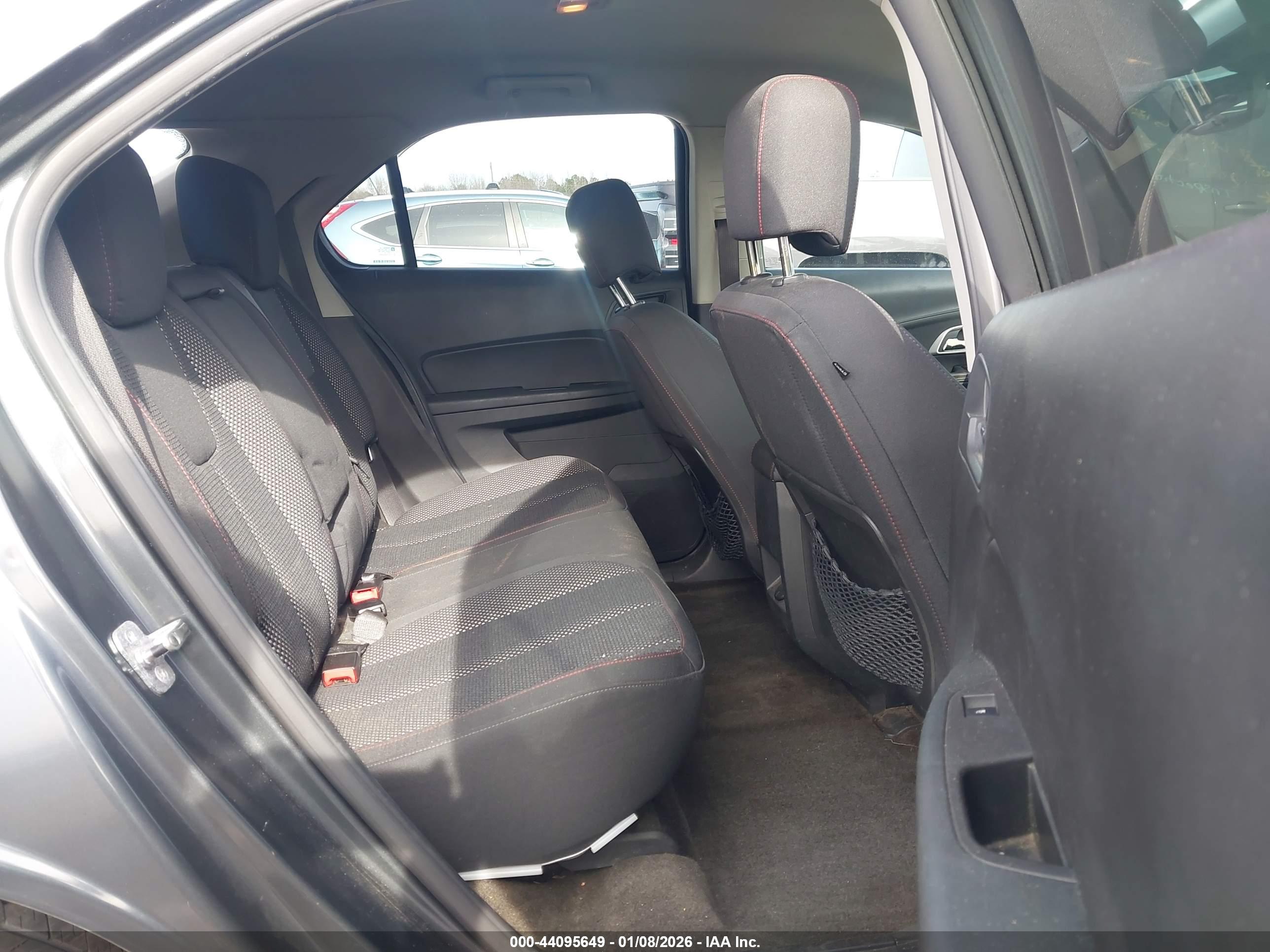 CHEVROLET EQUINOX image 8
