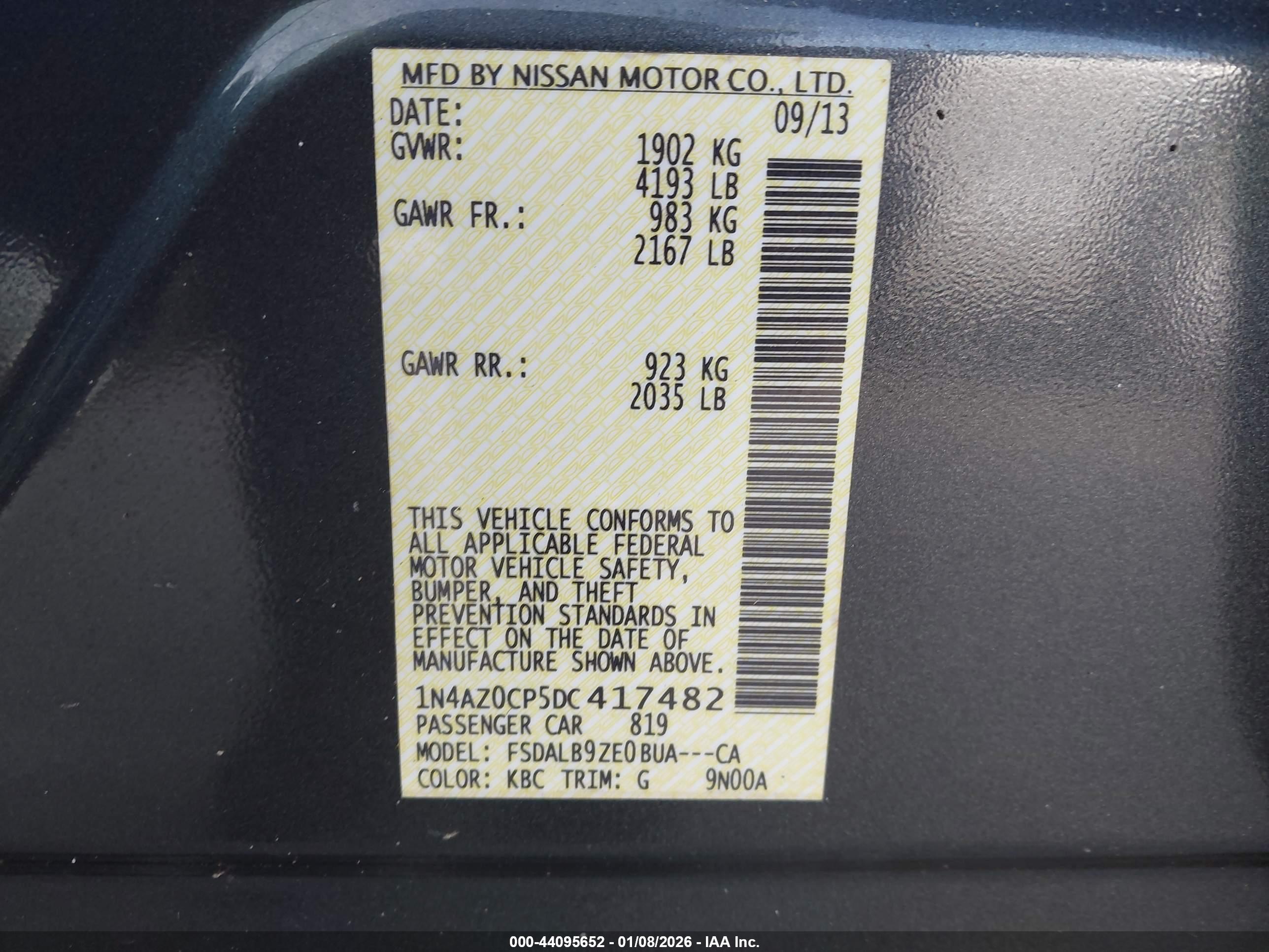 NISSAN LEAF image 9