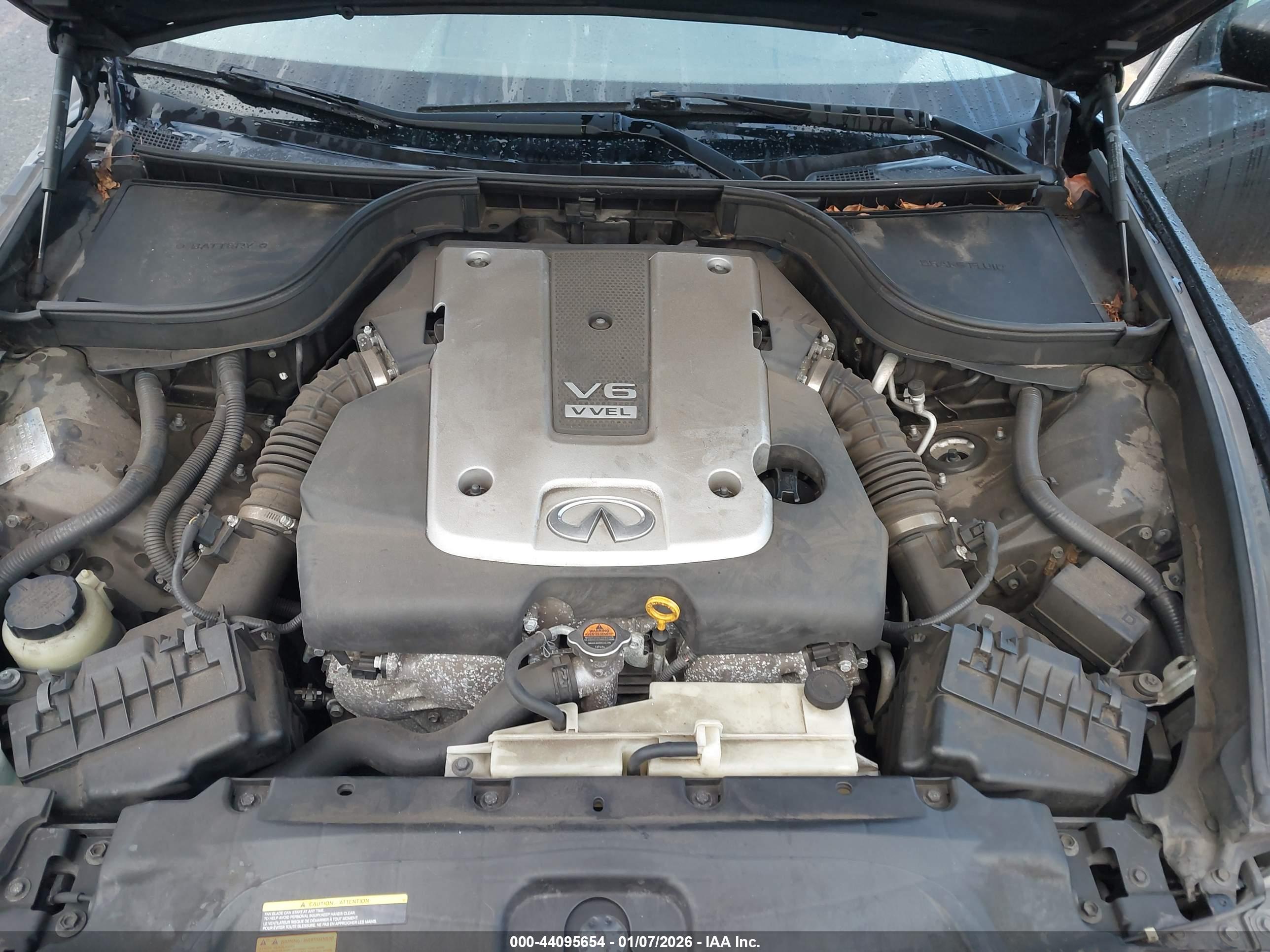 INFINITI G37 image 10