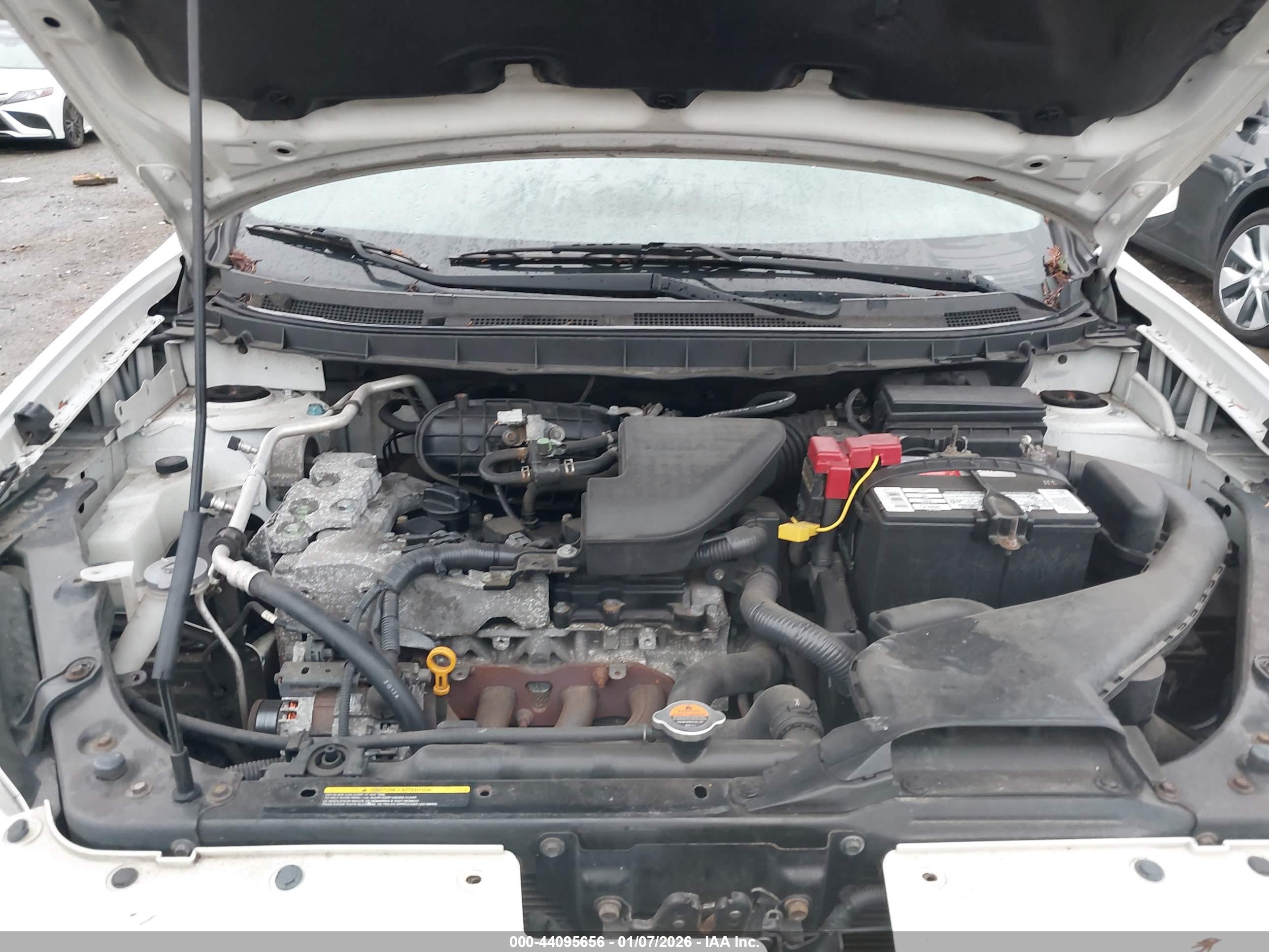 NISSAN ROGUE image 10
