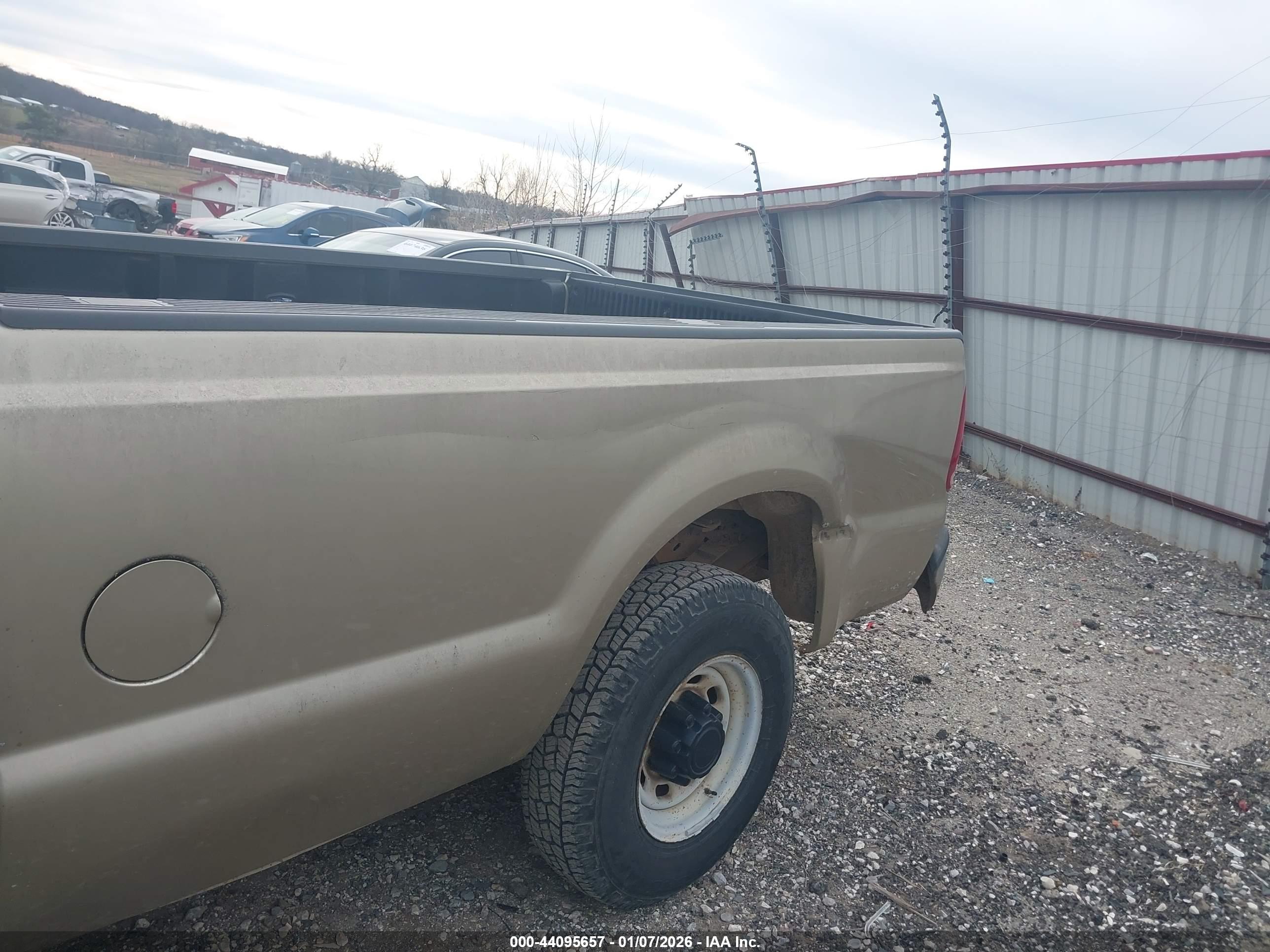 FORD F-250 image 6