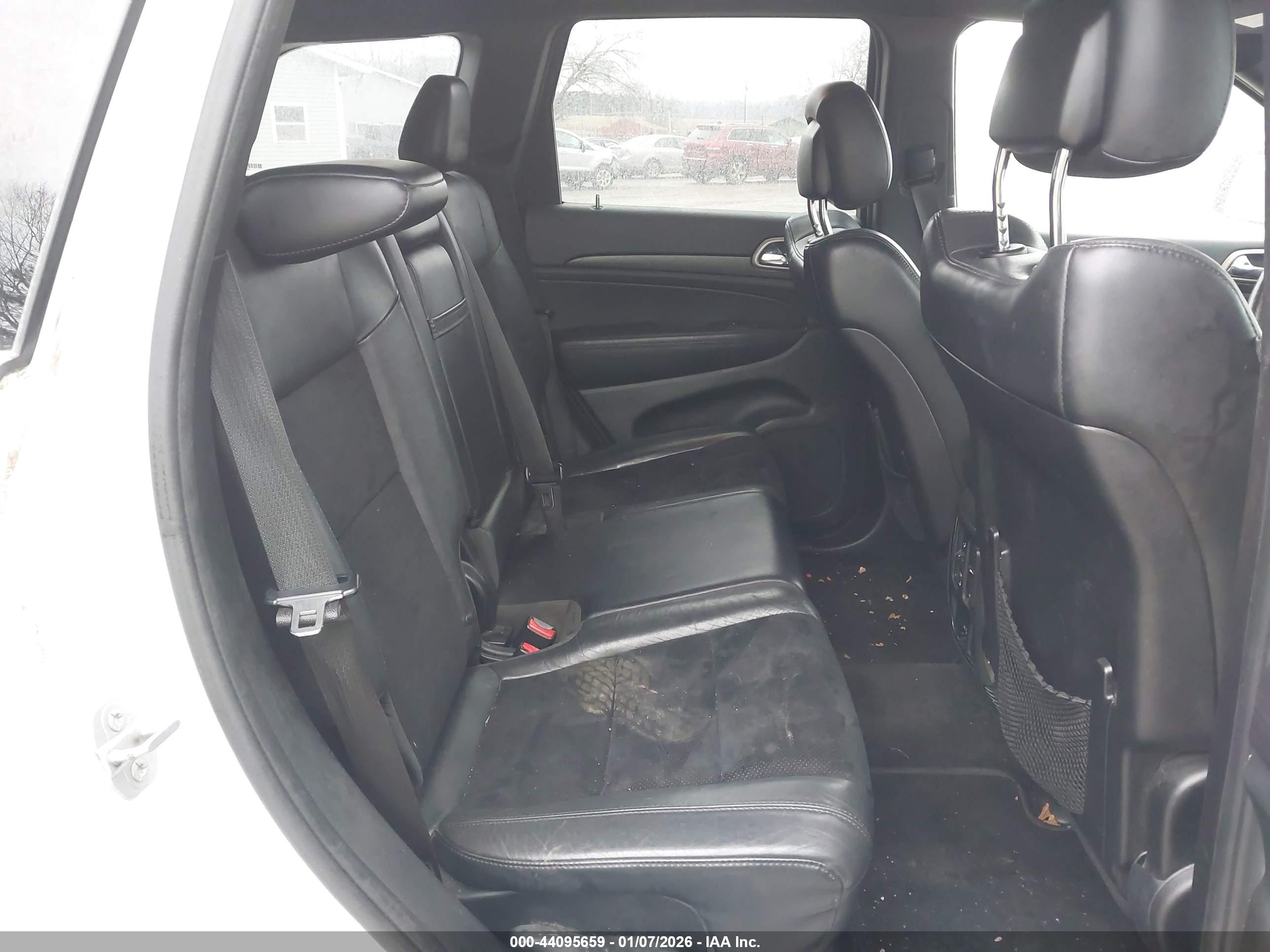 JEEP GRAND image 8