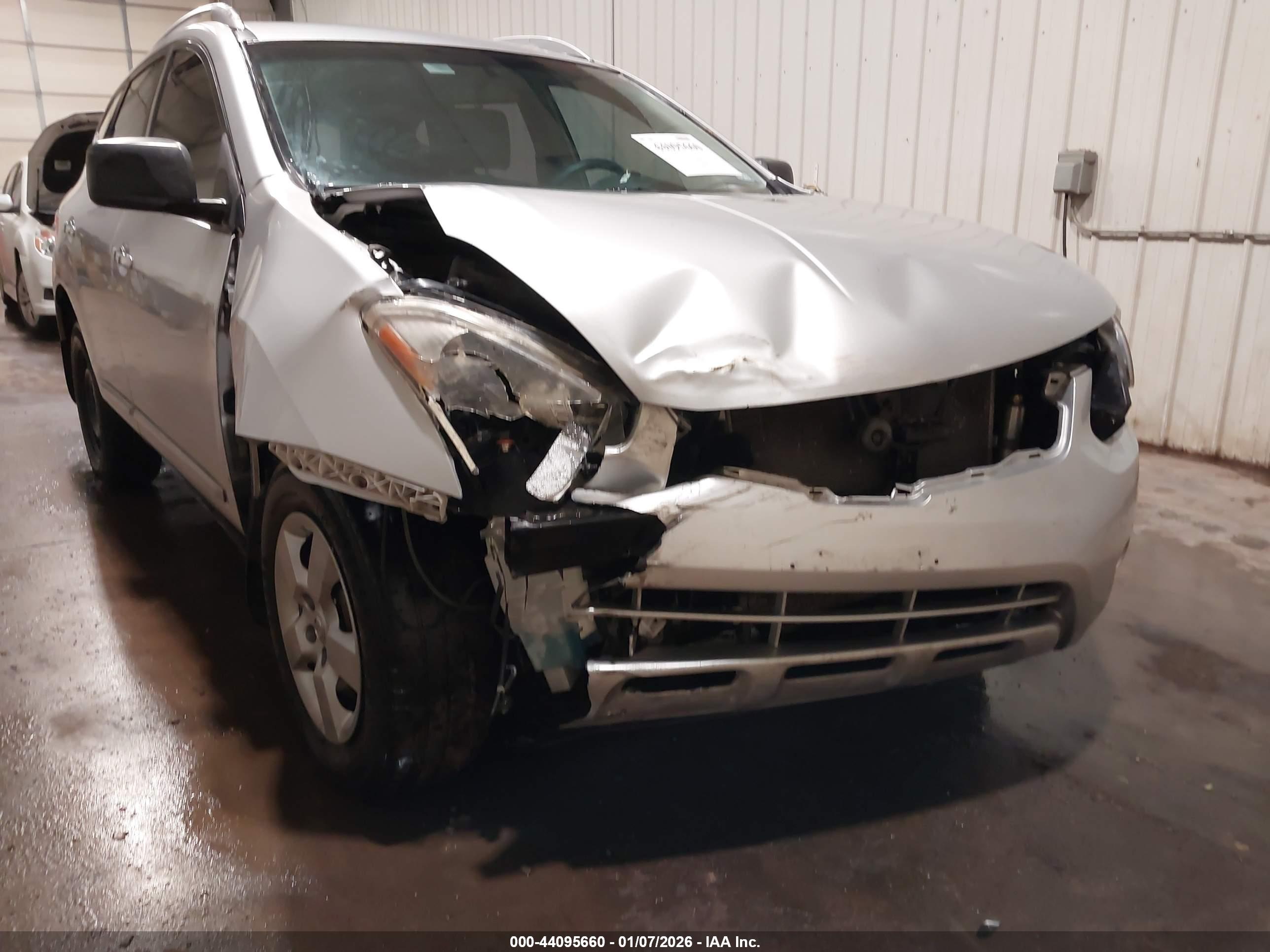 NISSAN ROGUE image 6