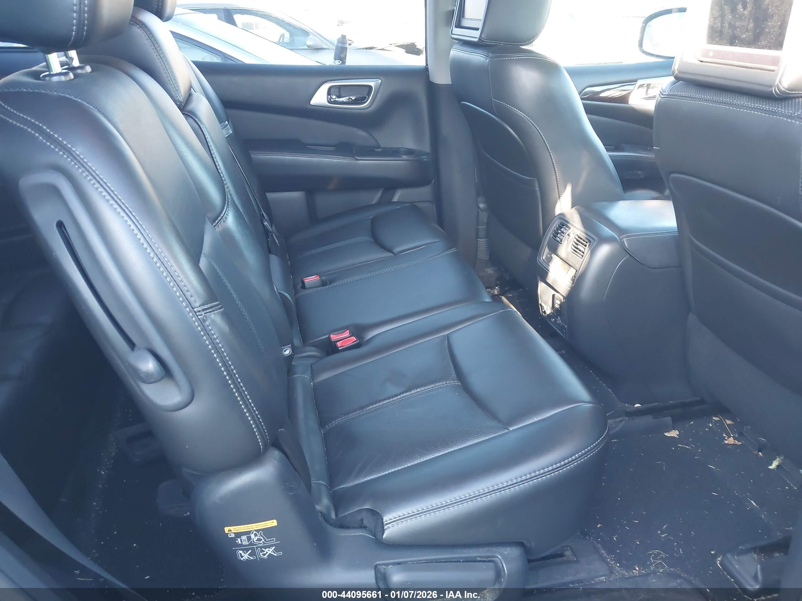 NISSAN PATHFINDER image 8