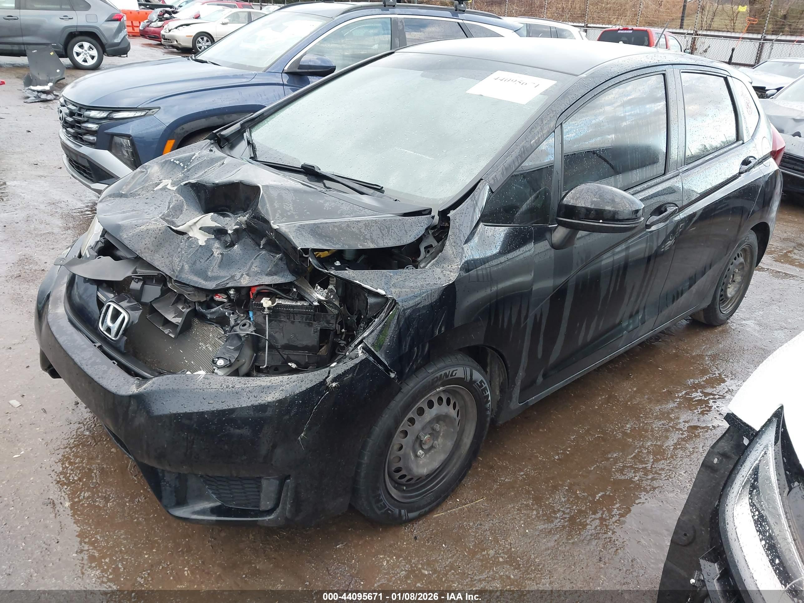 HONDA FIT image 2