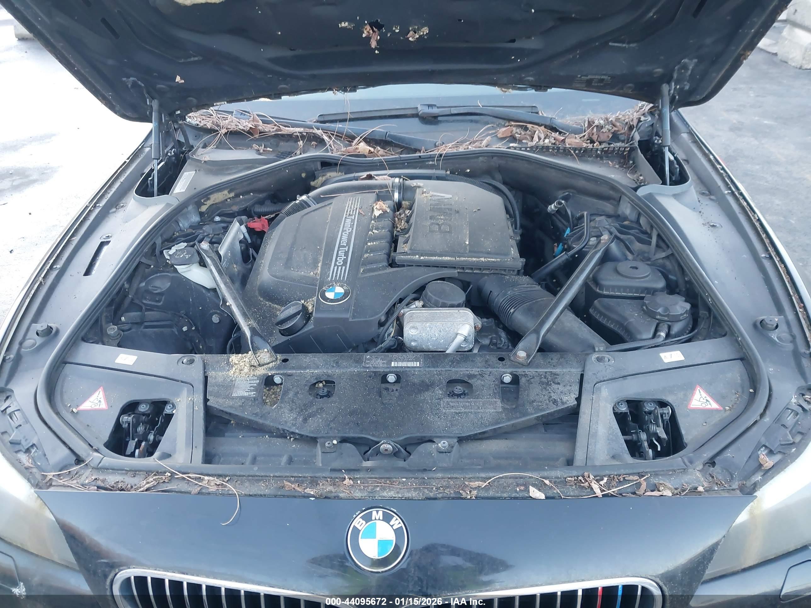 BMW 535I image 10