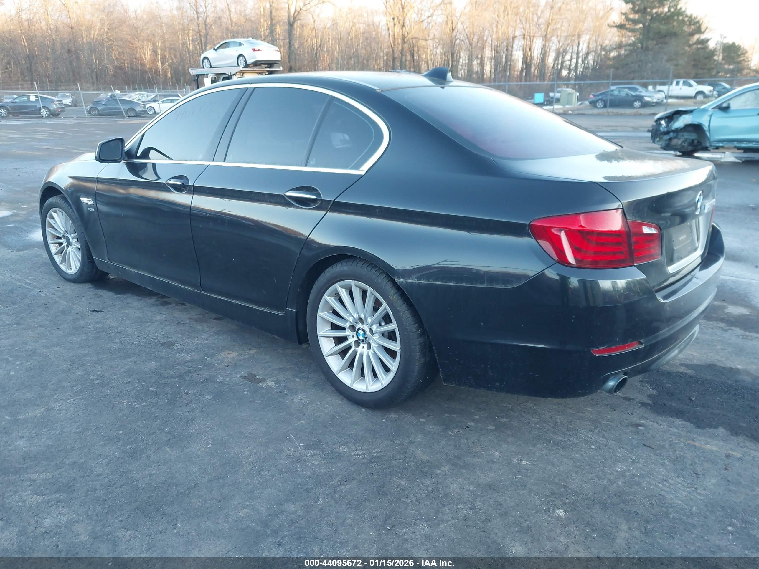 BMW 535I image 3