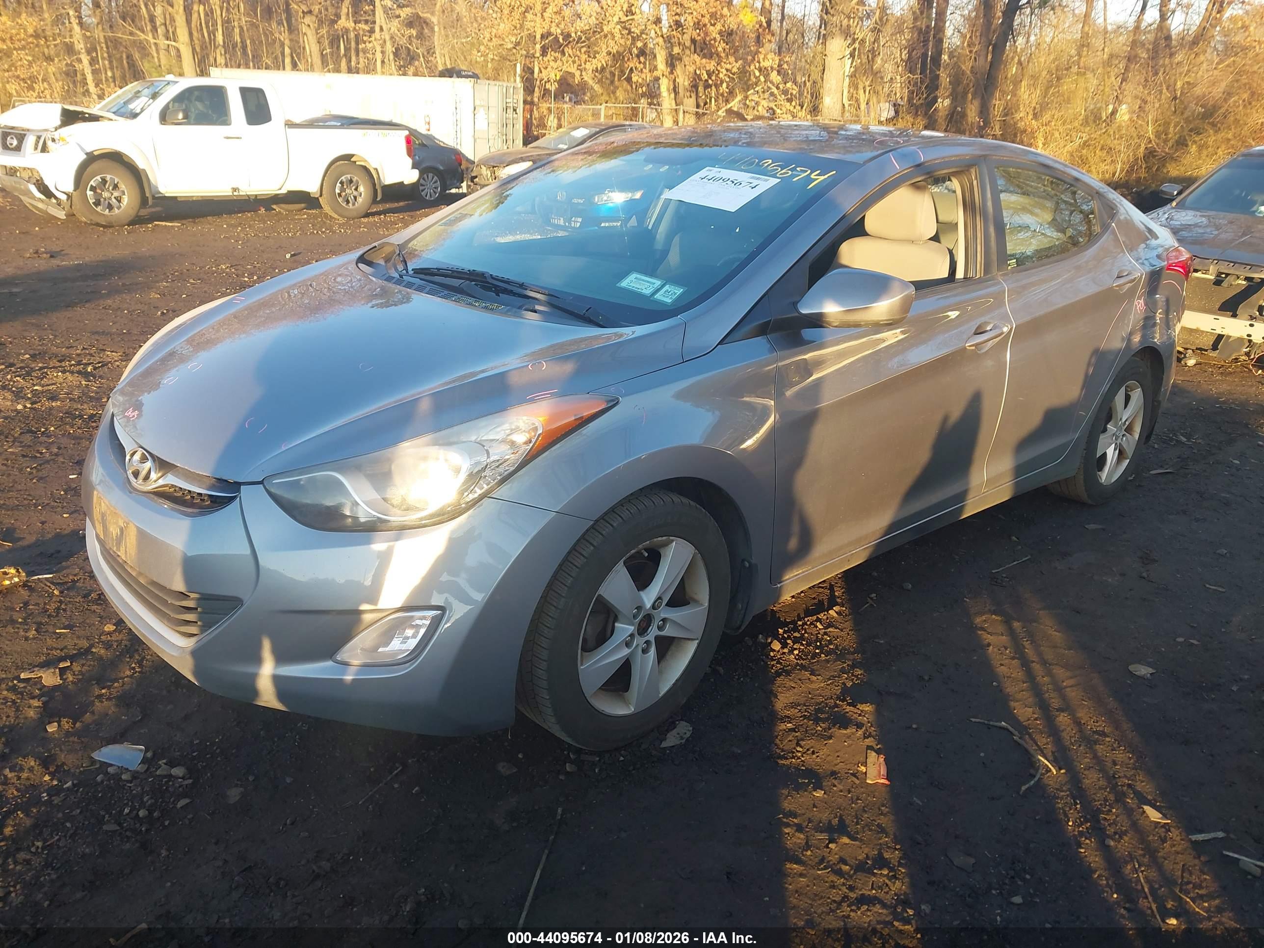 HYUNDAI ELANTRA image 2