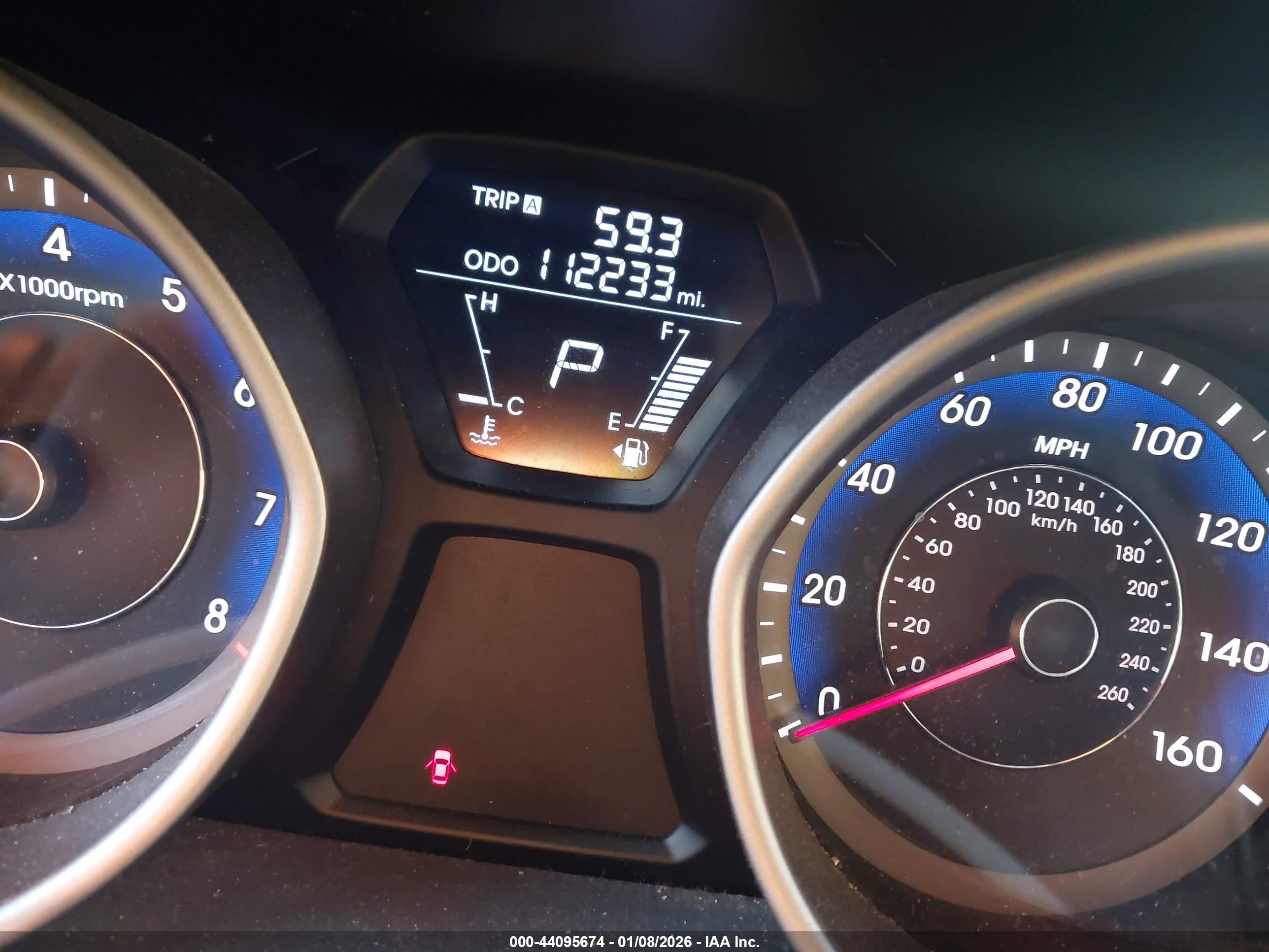 HYUNDAI ELANTRA image 7