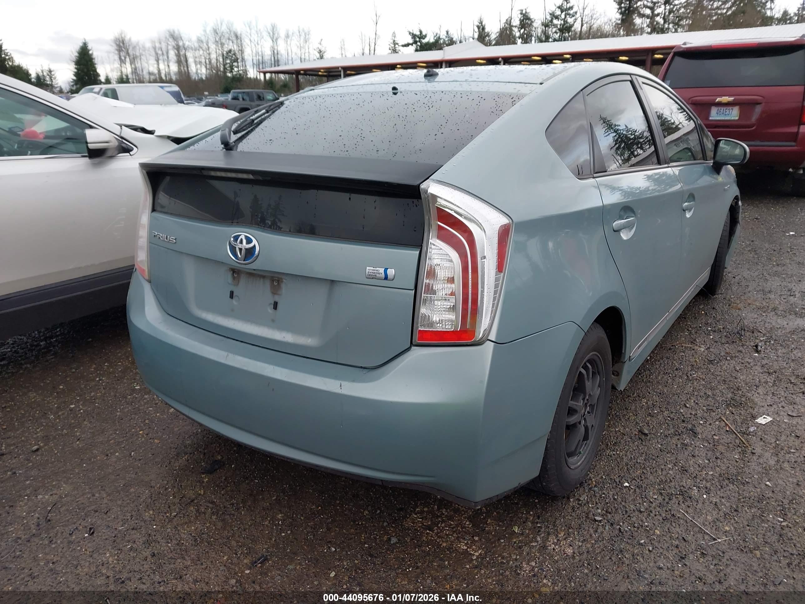 TOYOTA PRIUS image 4