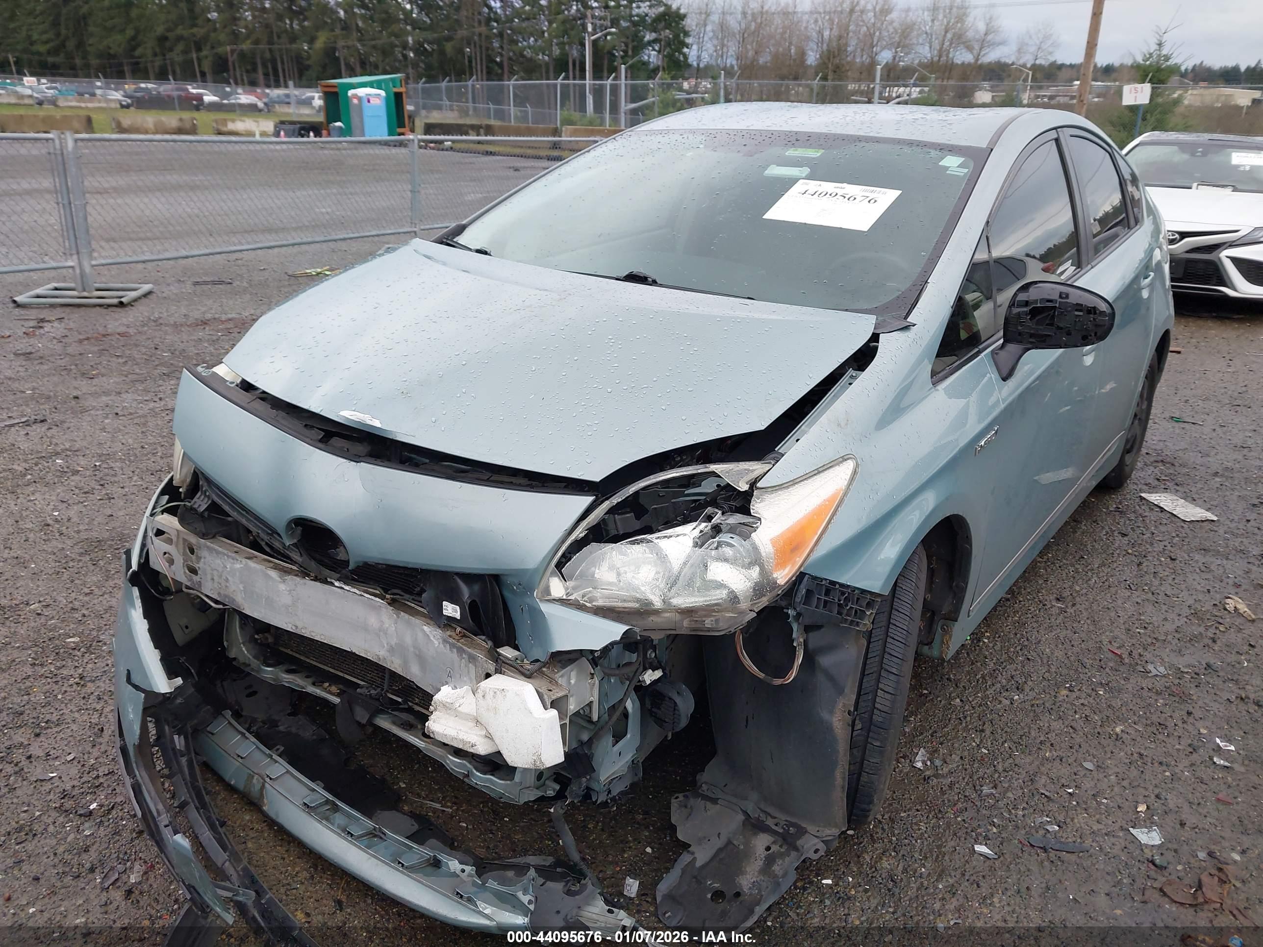 TOYOTA PRIUS image 6