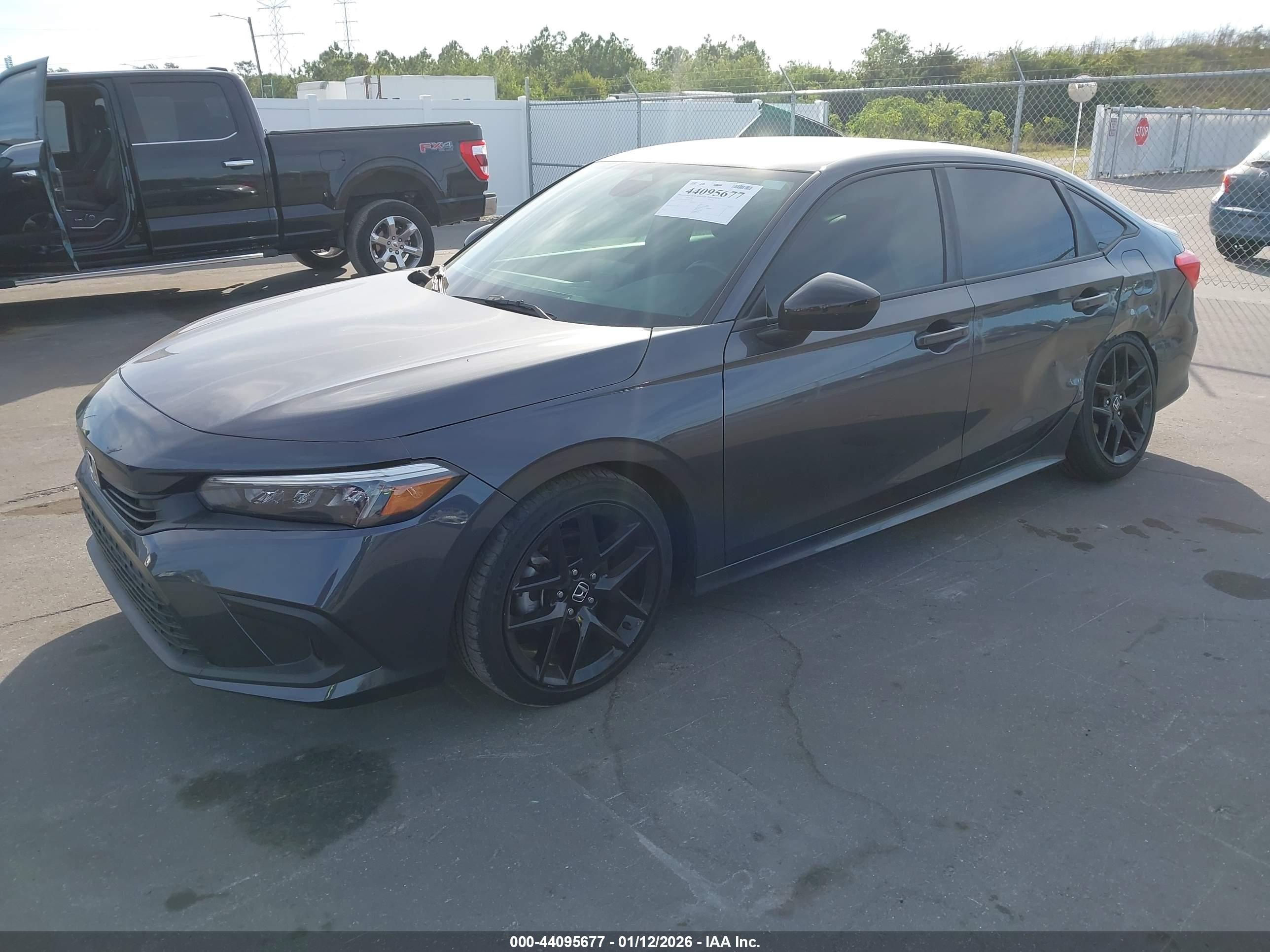 HONDA CIVIC image 2