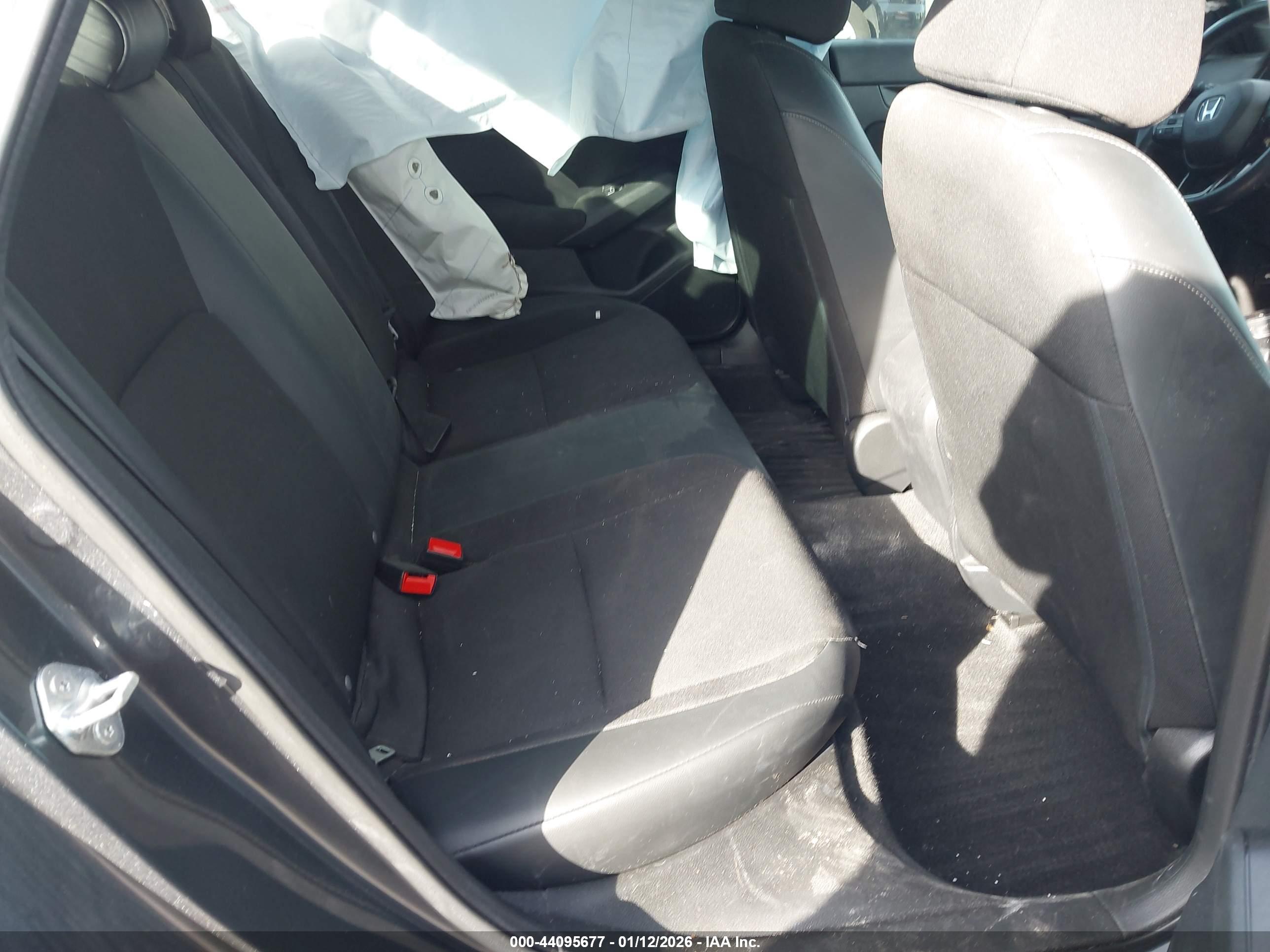 HONDA CIVIC image 8