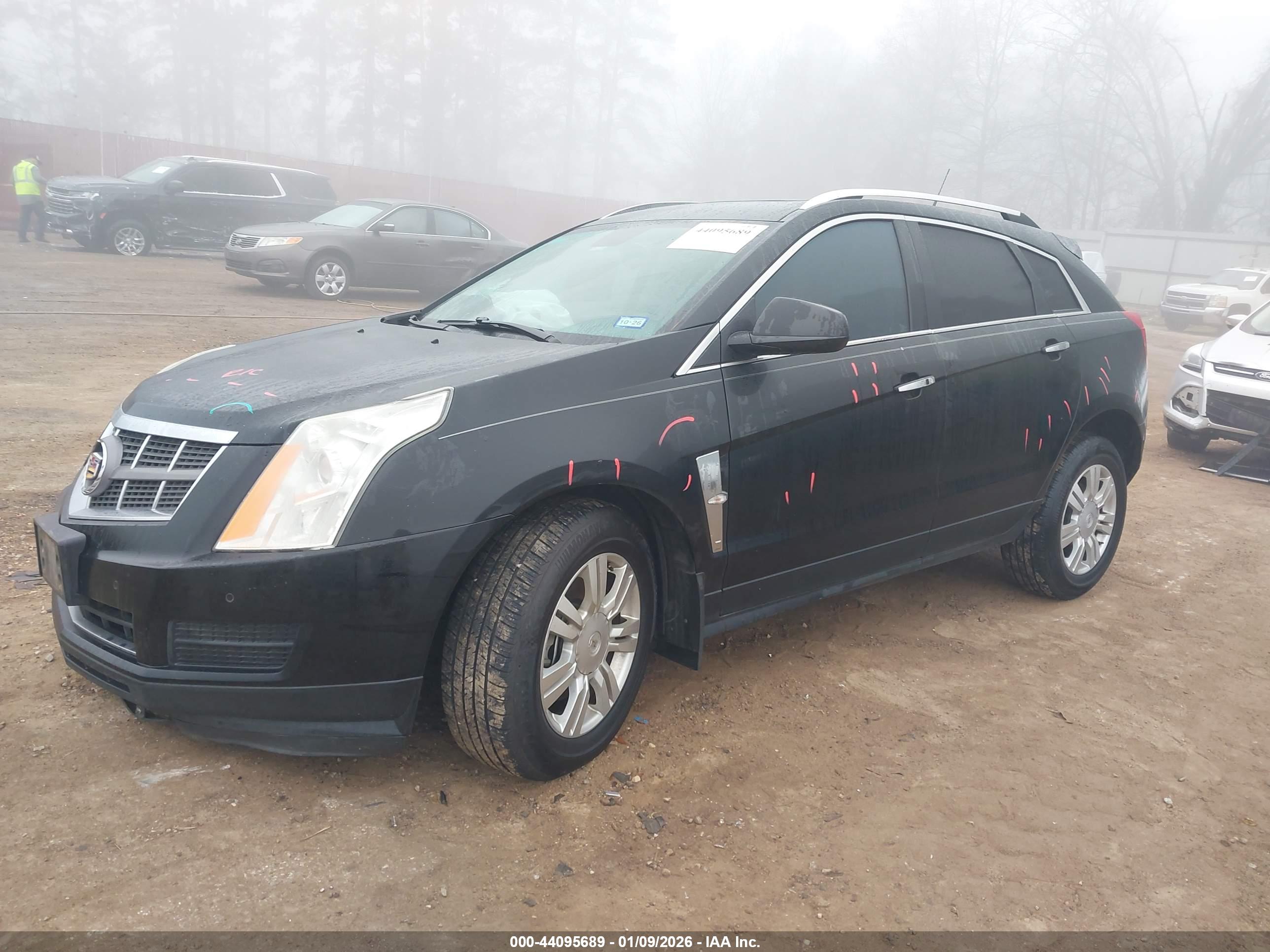 CADILLAC SRX image 2
