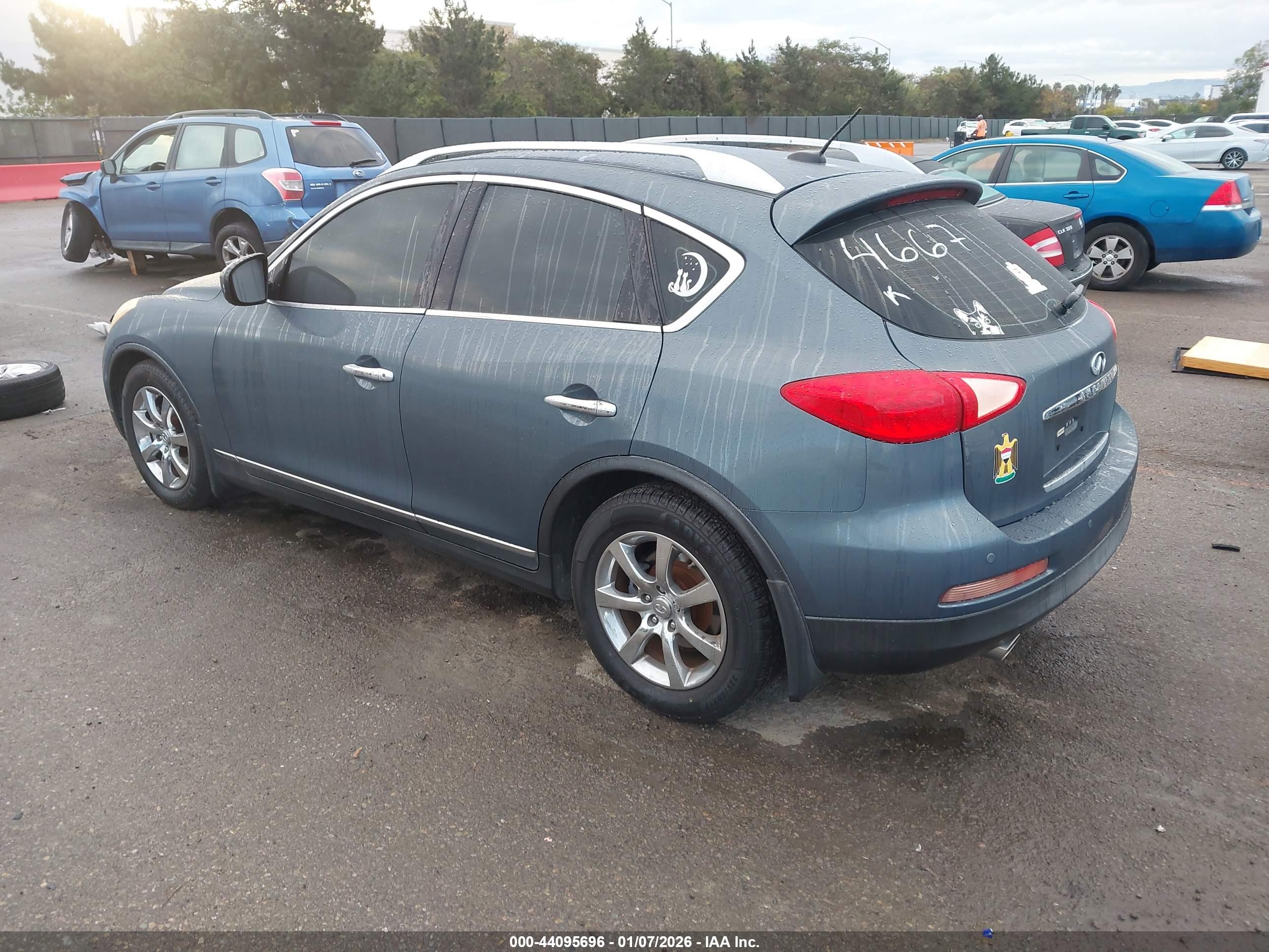 INFINITI EX35 image 3