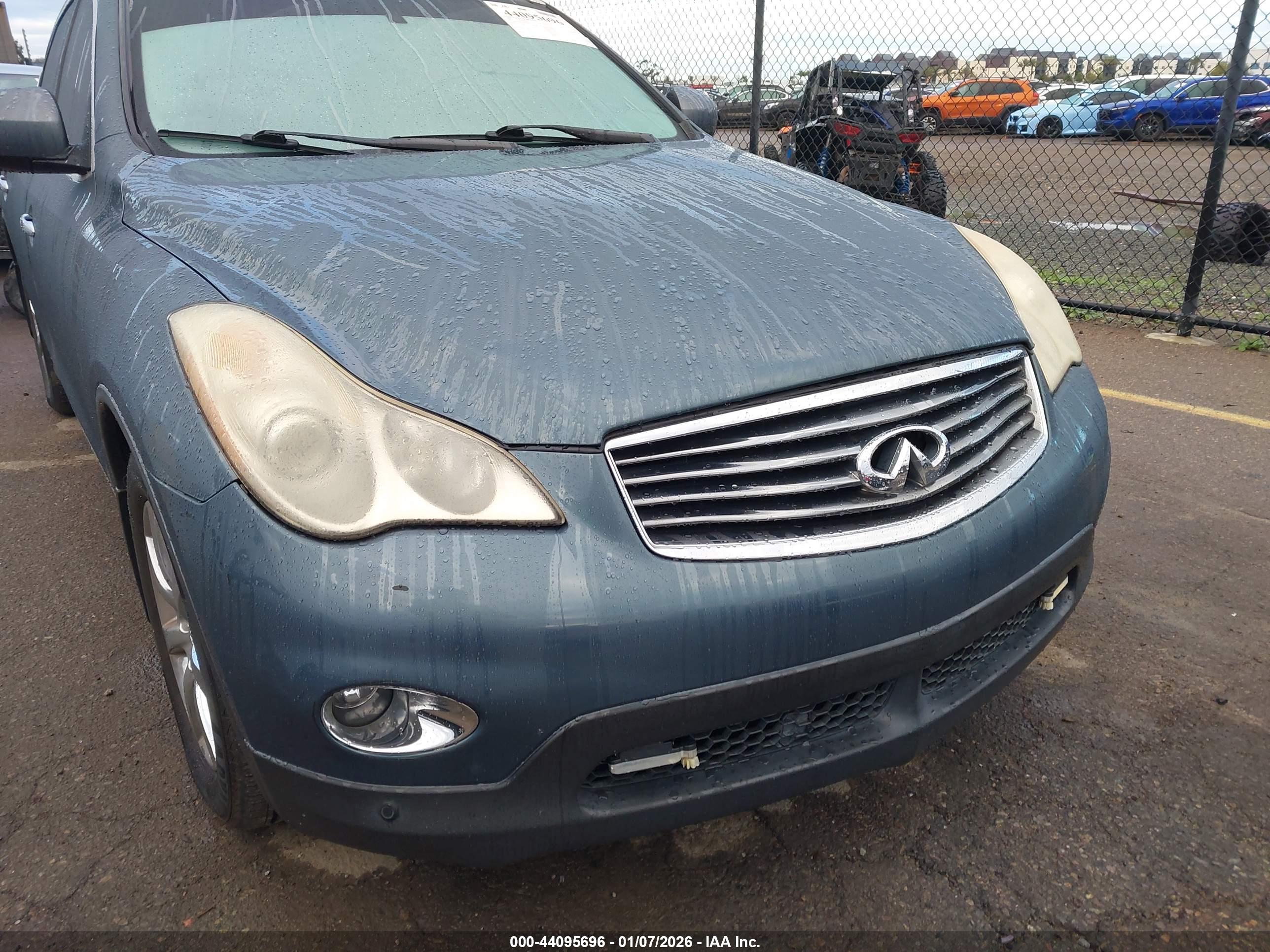 INFINITI EX35 image 6