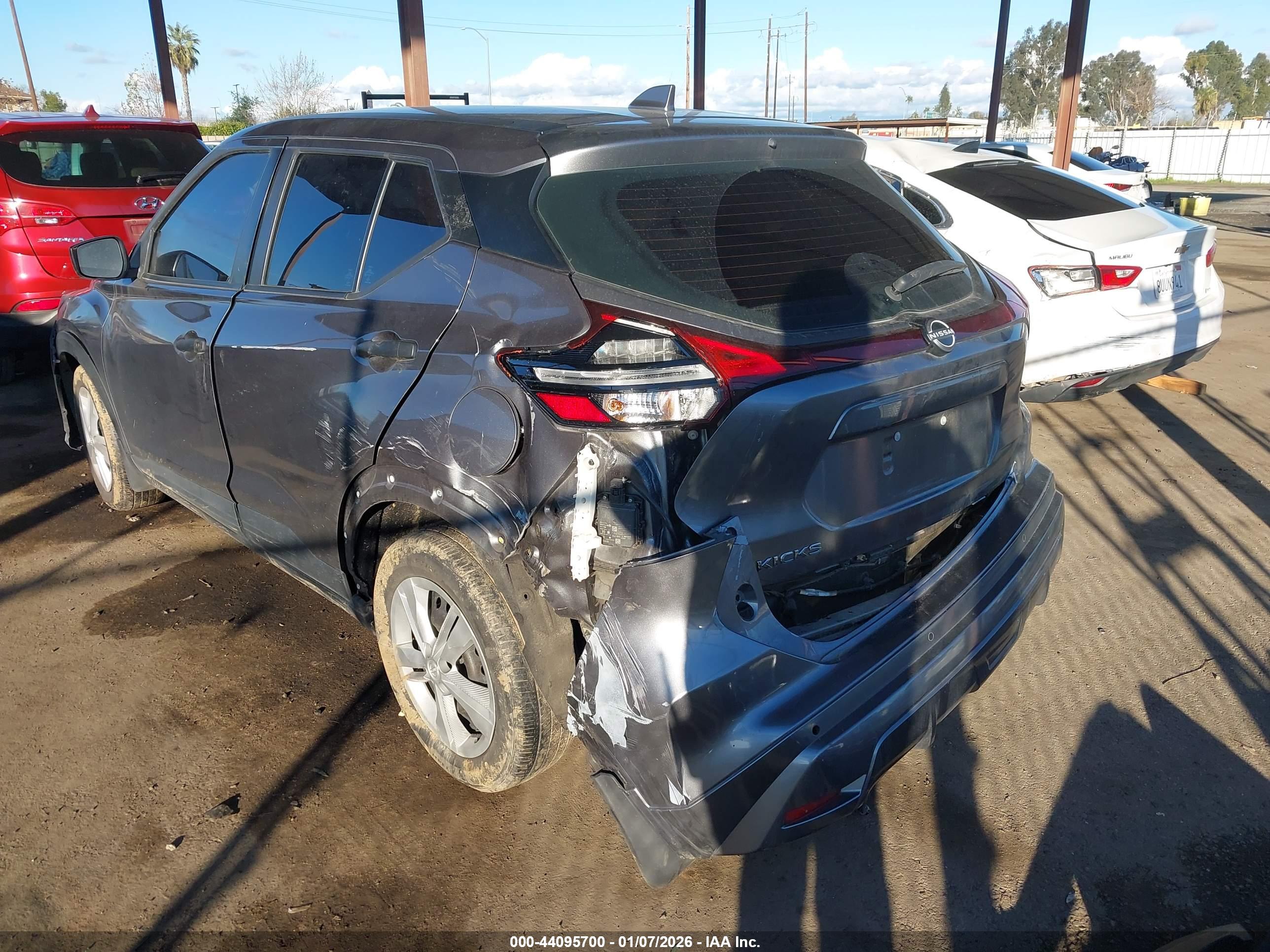 NISSAN KICKS image 3