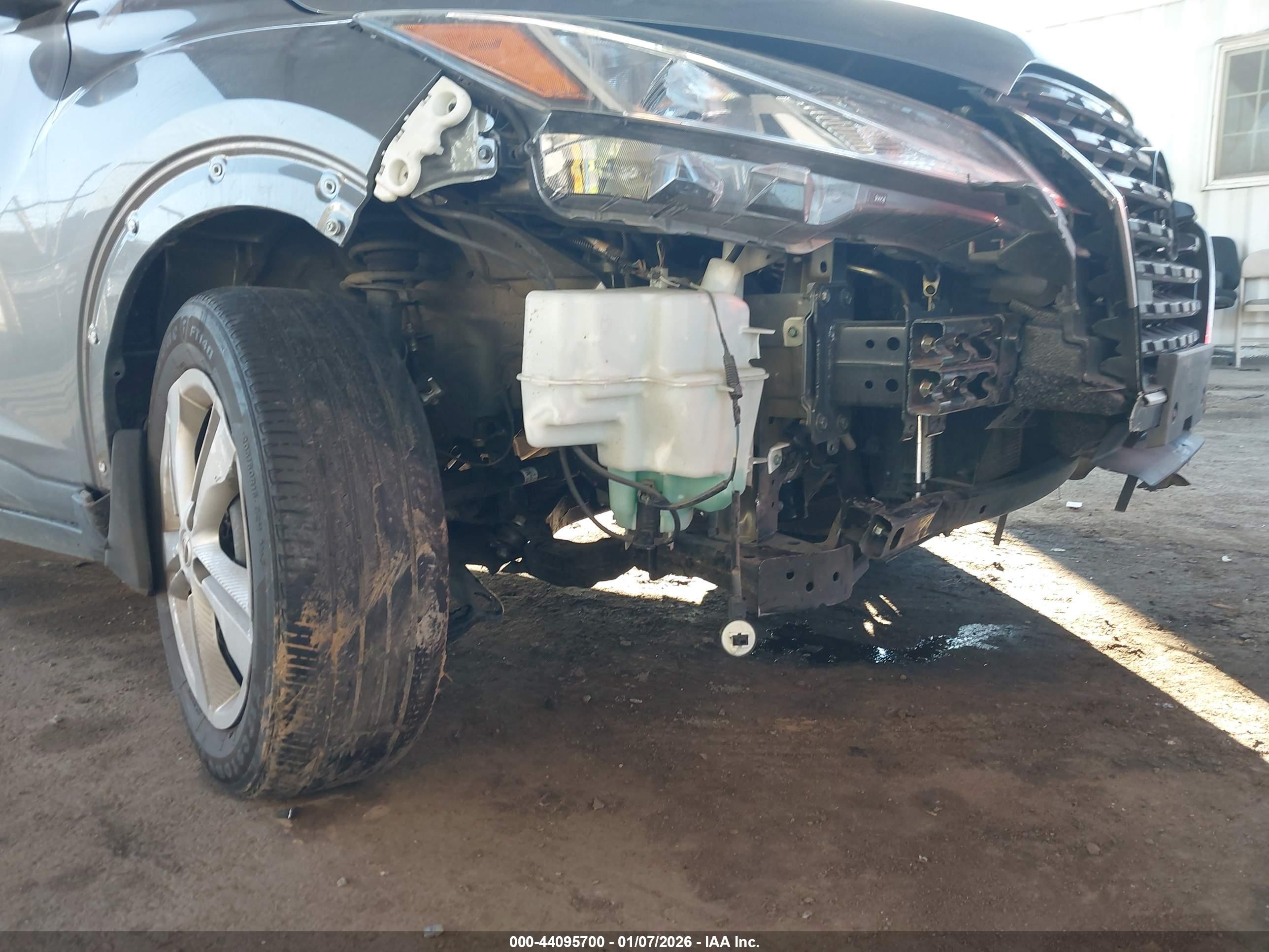 NISSAN KICKS image 6