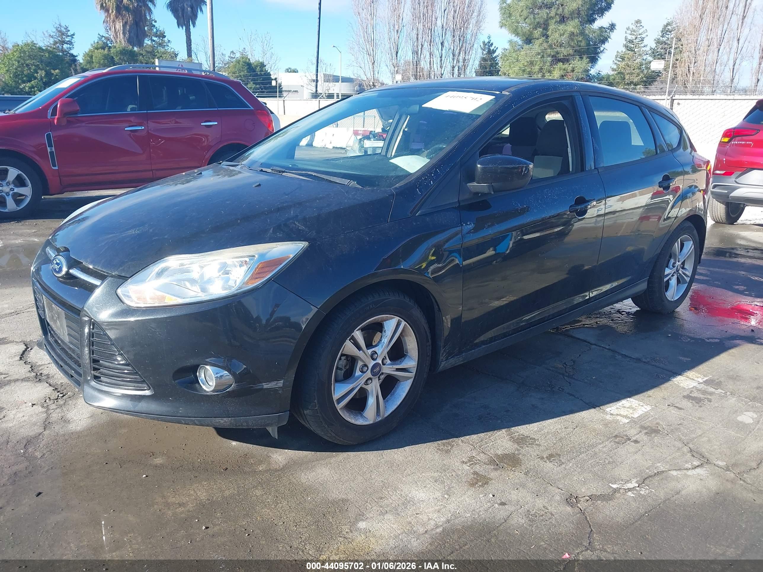 FORD FOCUS image 2