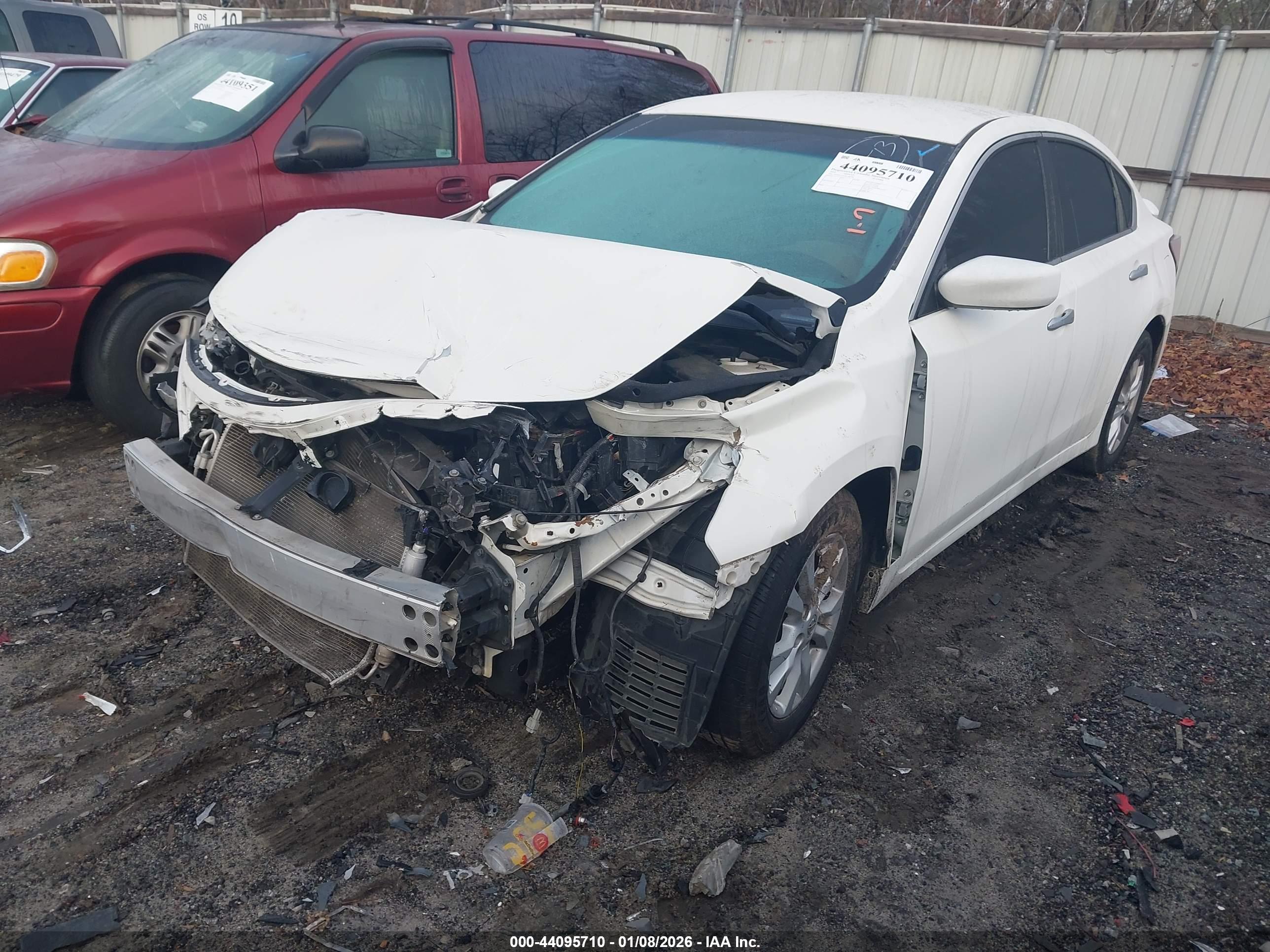 NISSAN ALTIMA image 2