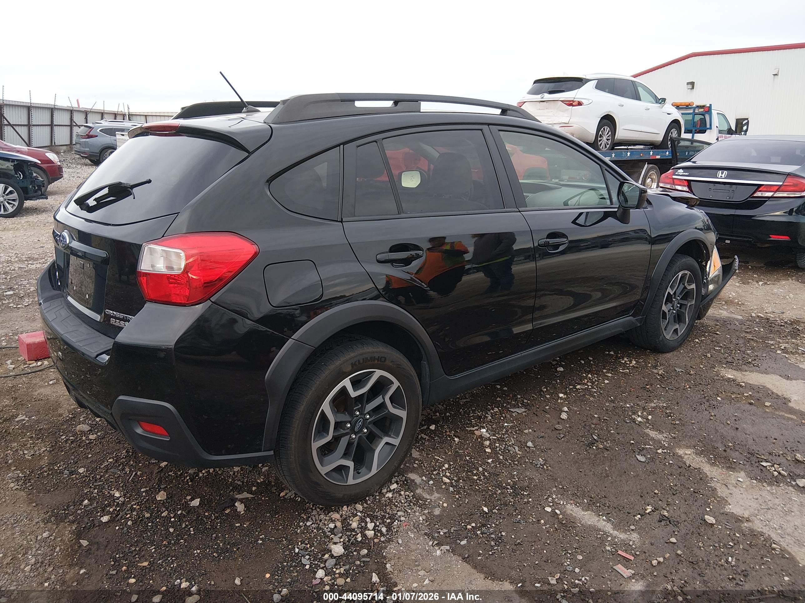 SUBARU CROSSTREK image 4