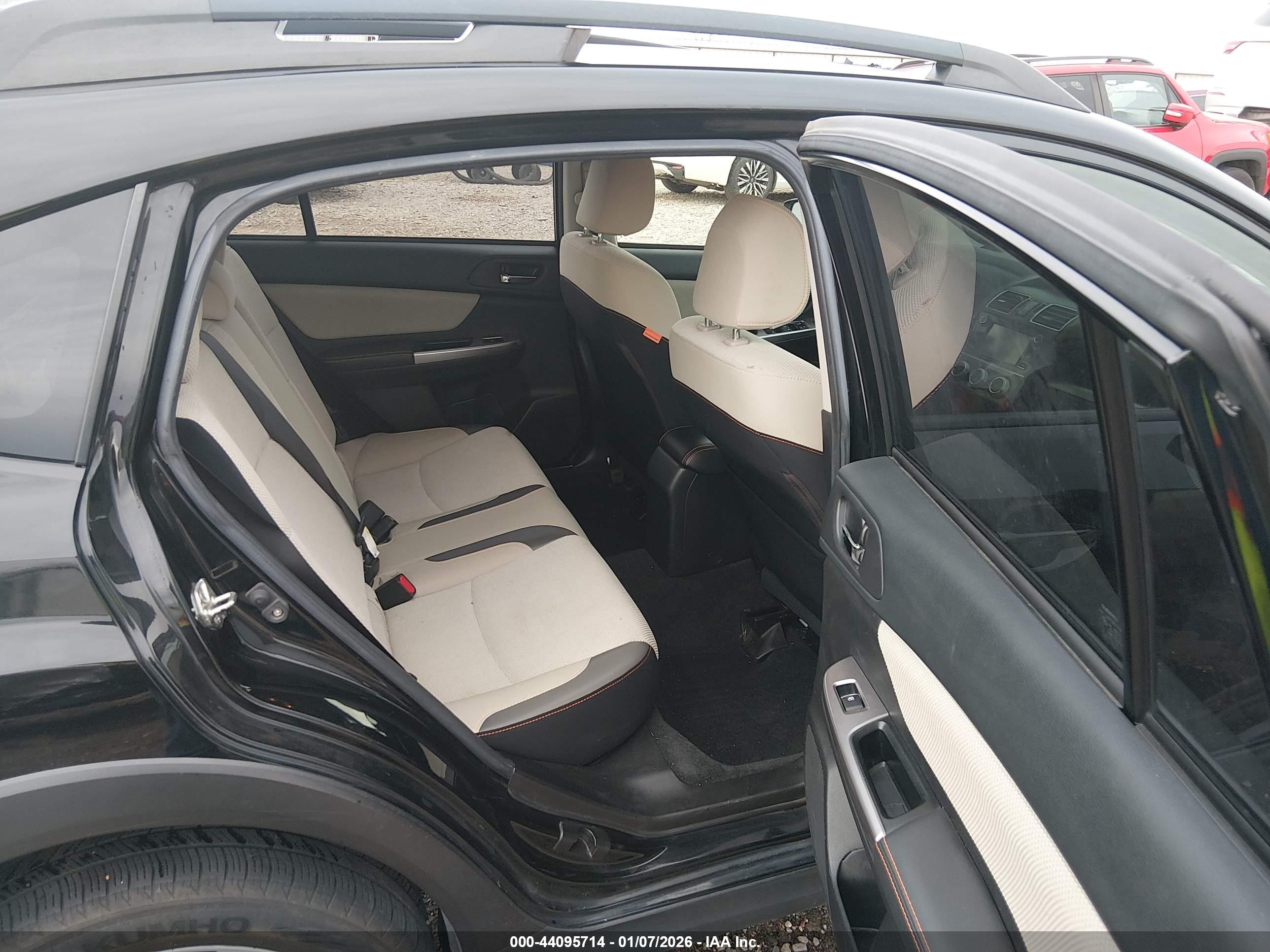 SUBARU CROSSTREK image 8