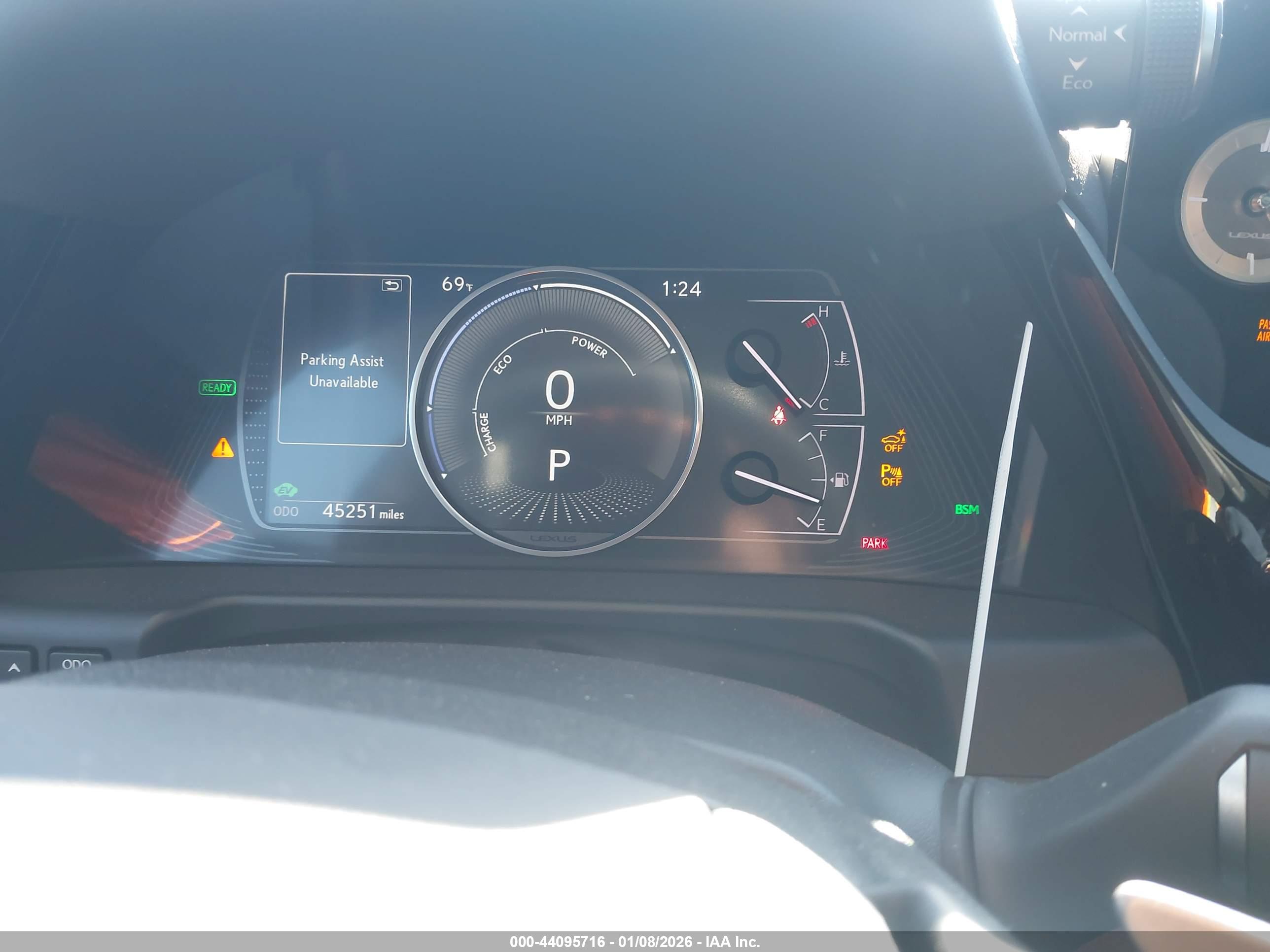 LEXUS ES image 7