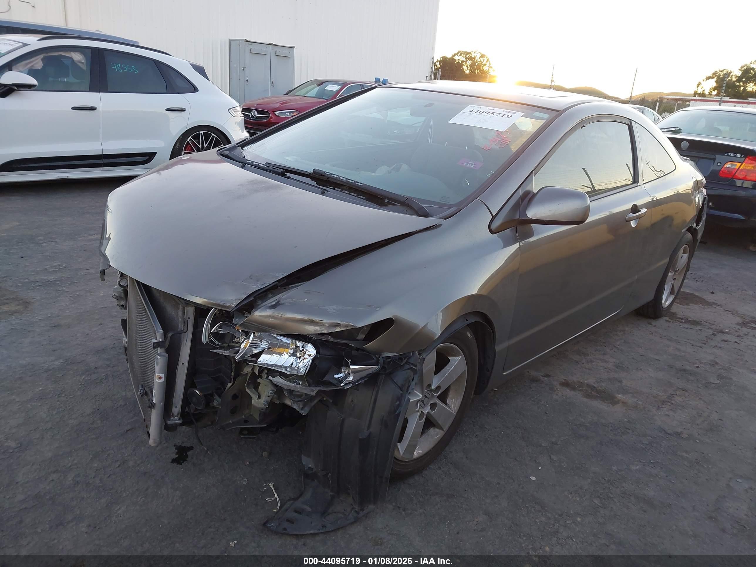 HONDA CIVIC image 2