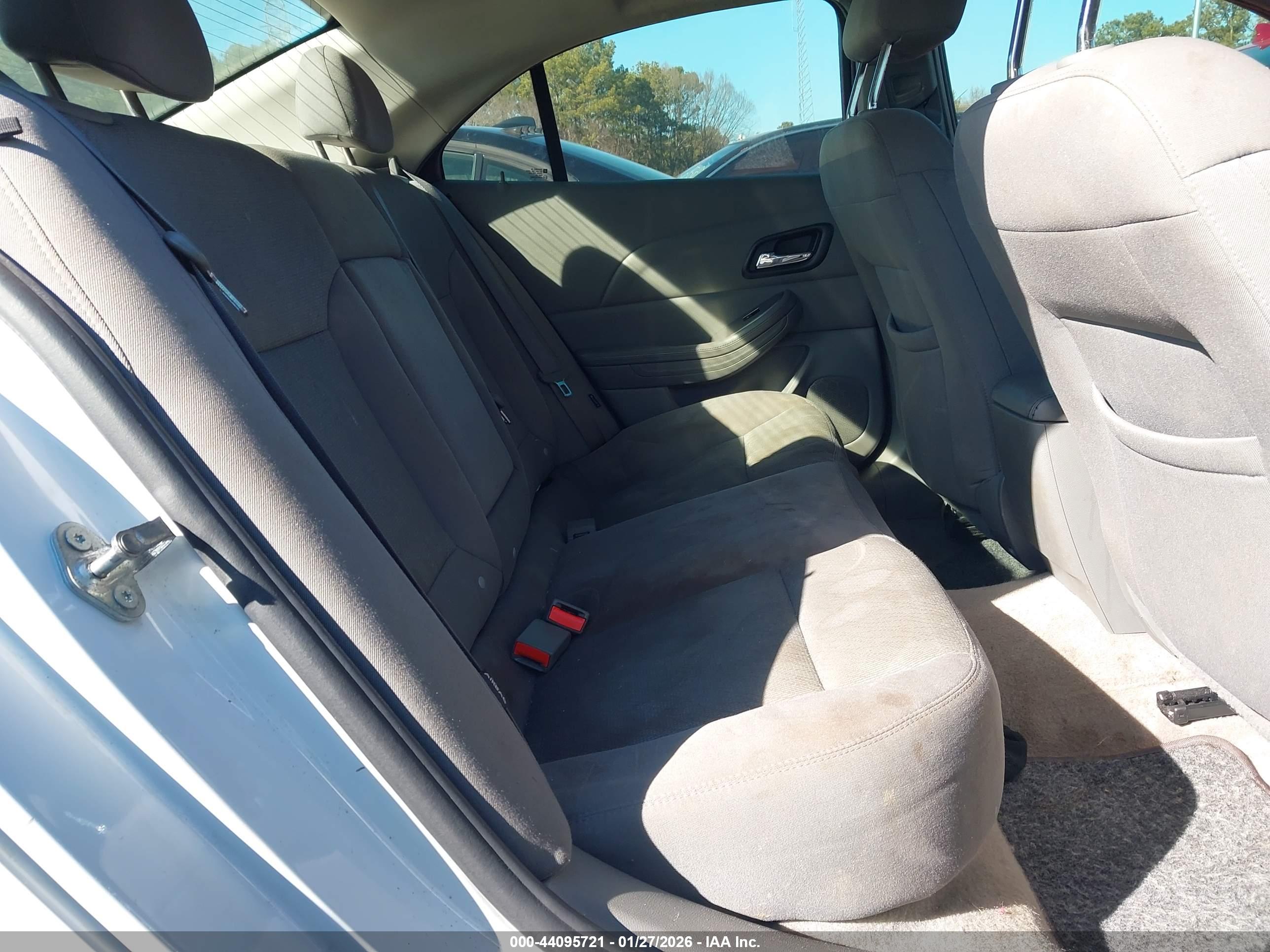 CHEVROLET MALIBU image 8