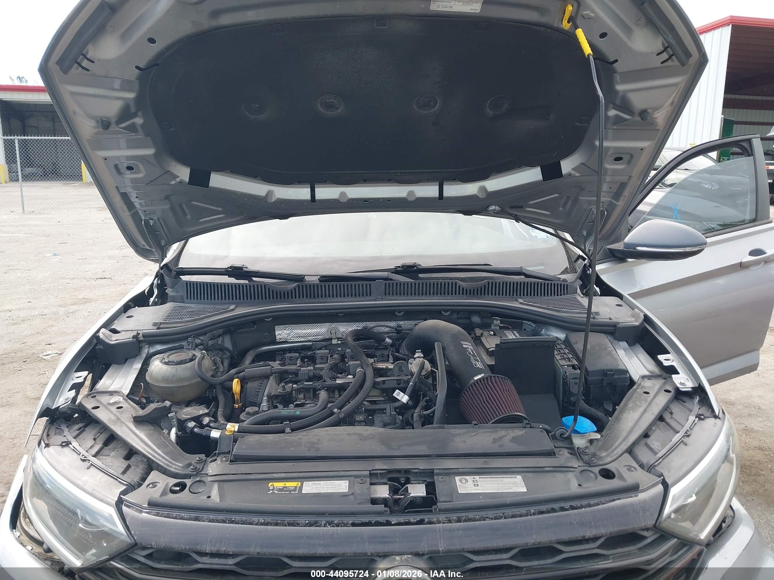 VOLKSWAGEN JETTA image 10