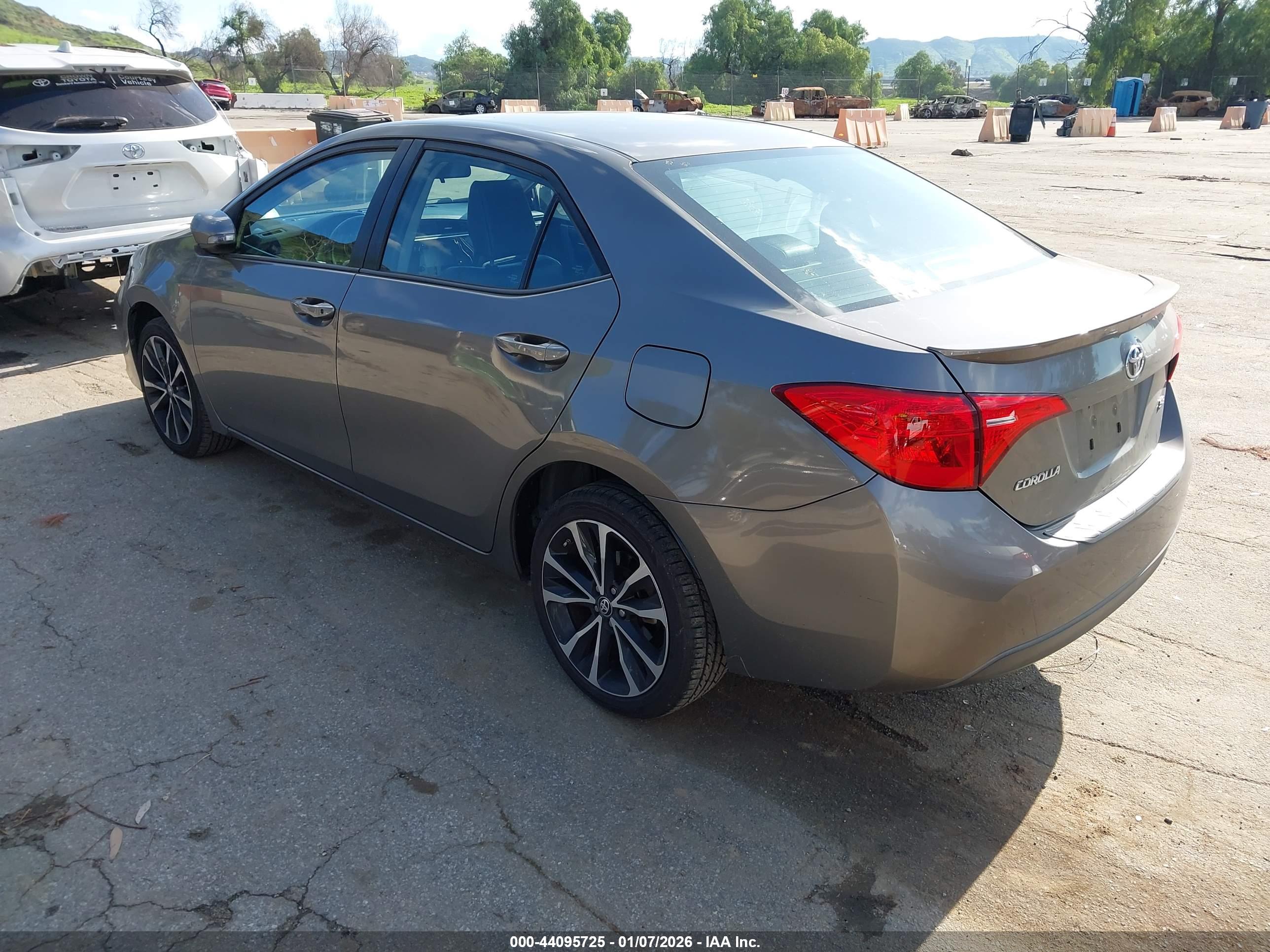 TOYOTA COROLLA image 3
