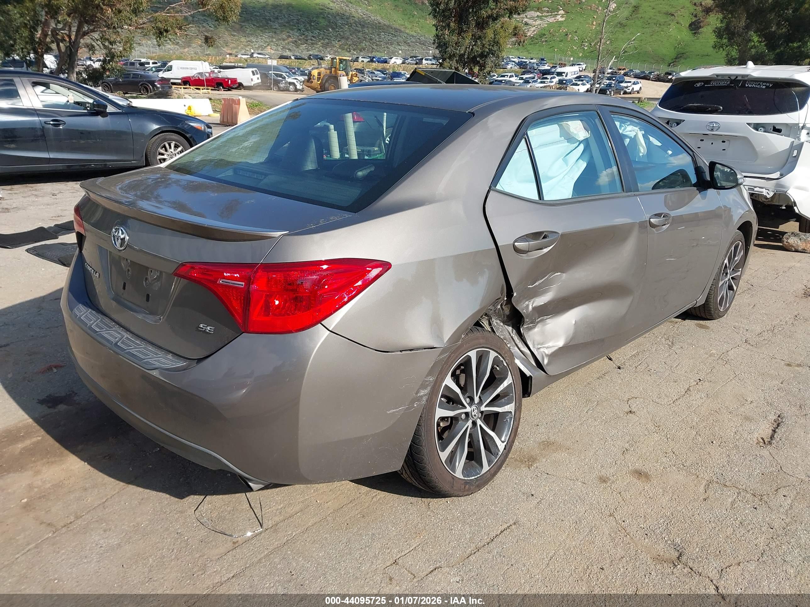 TOYOTA COROLLA image 4
