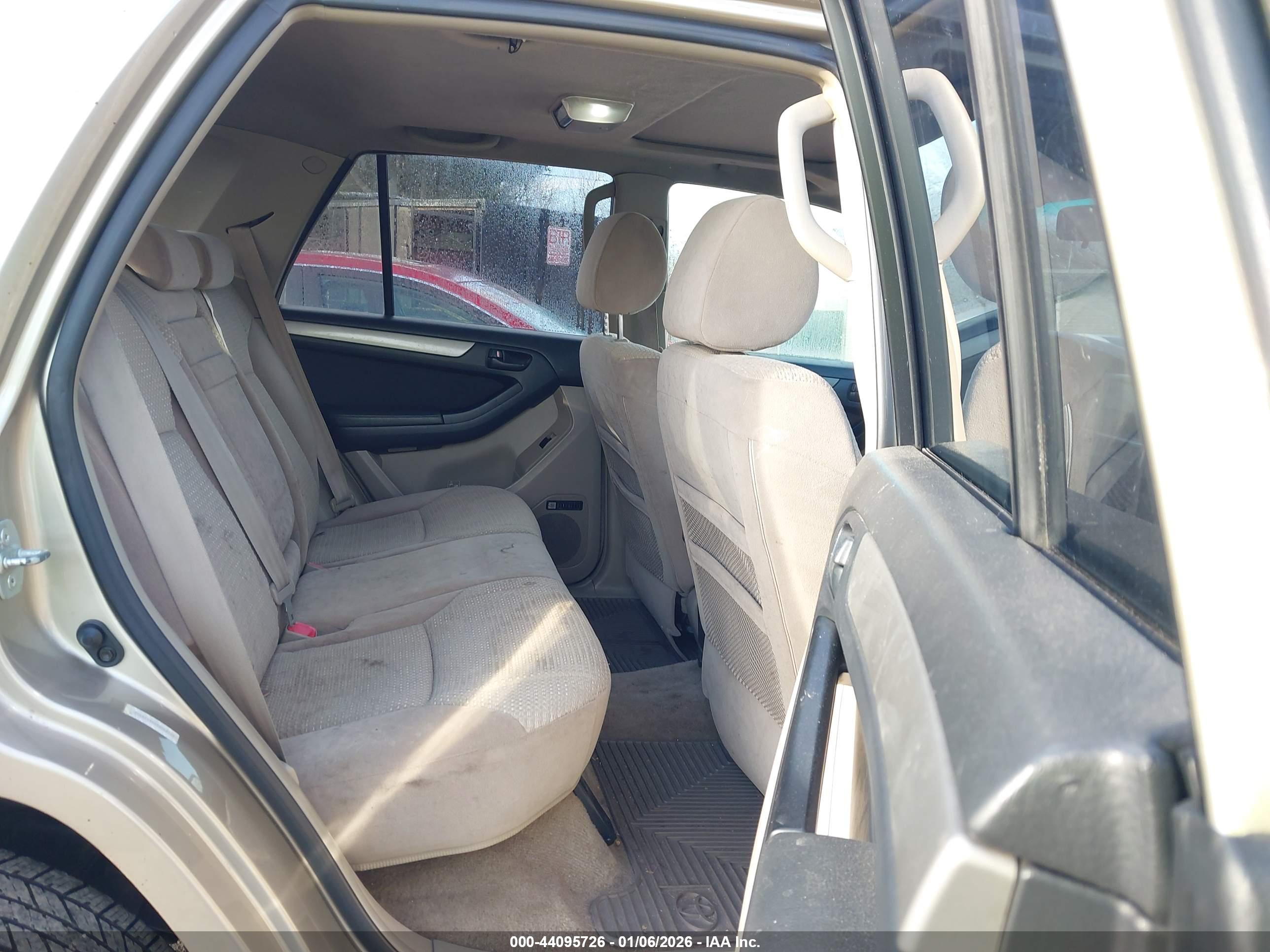 TOYOTA 4RUNNER image 8
