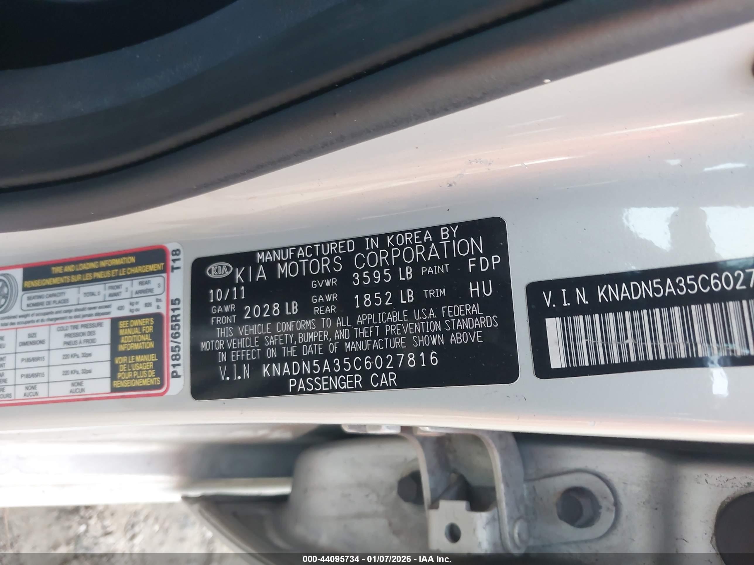 KIA RIO5 image 9