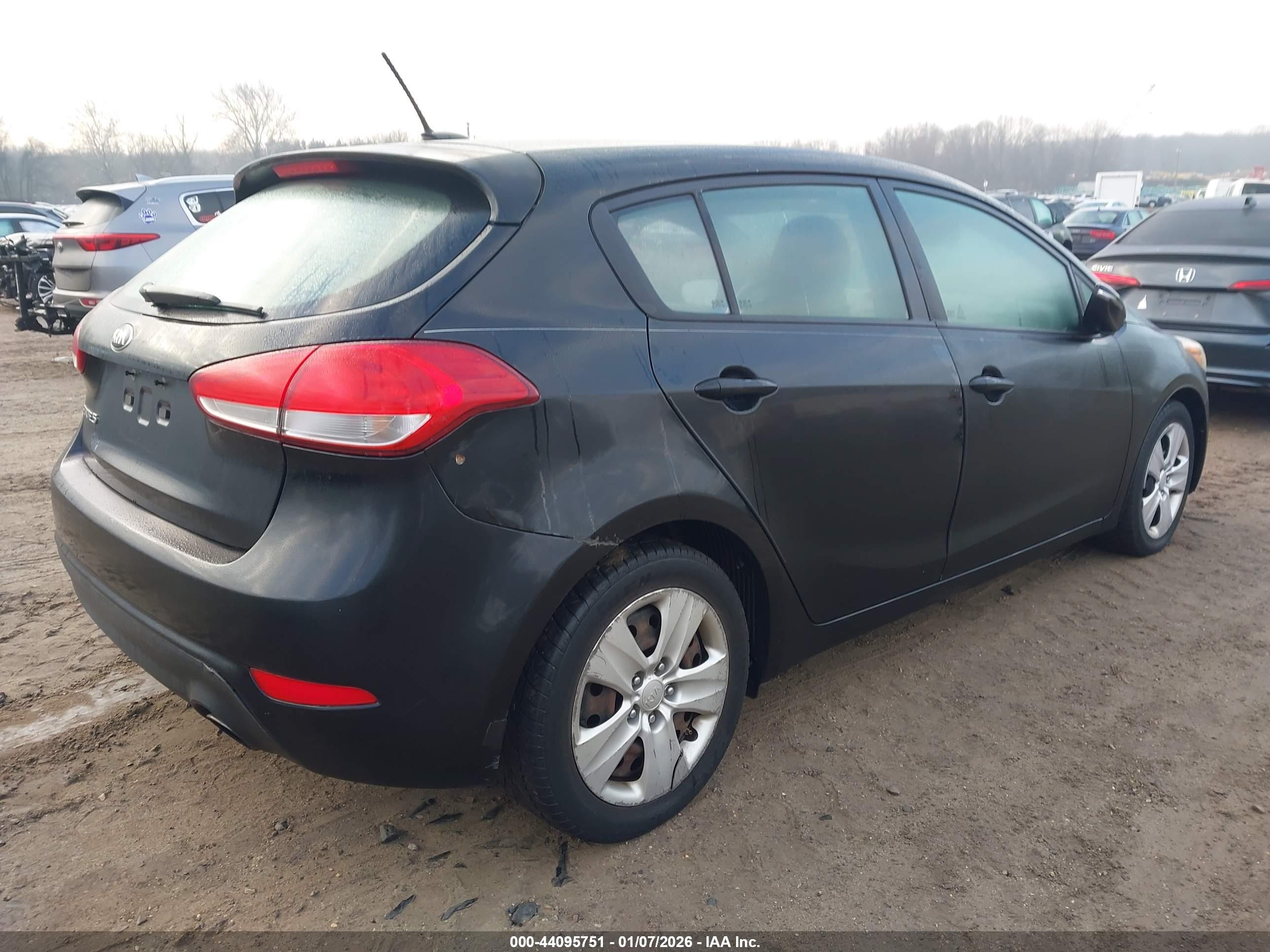 KIA FORTE image 4