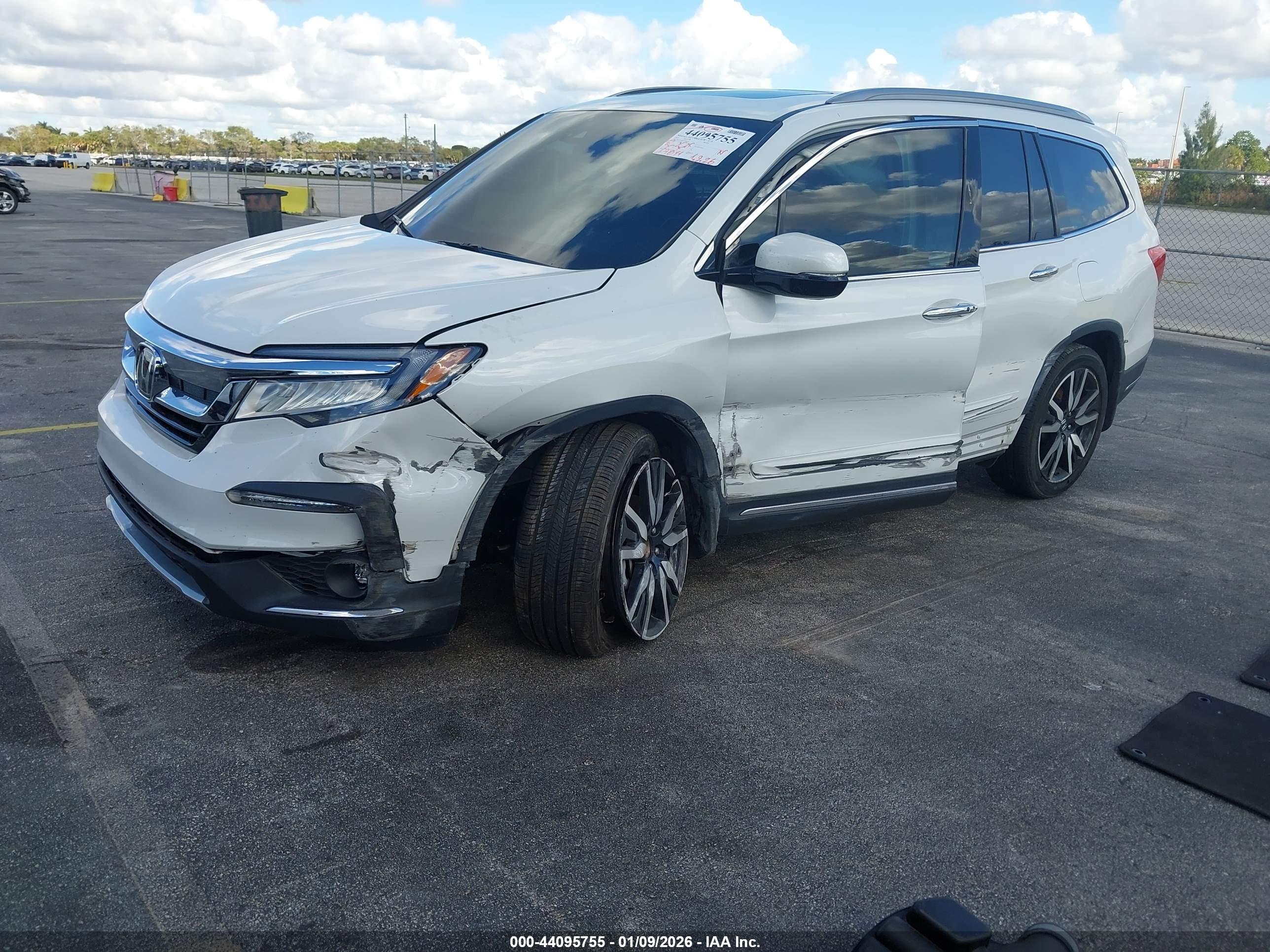 HONDA PILOT image 2