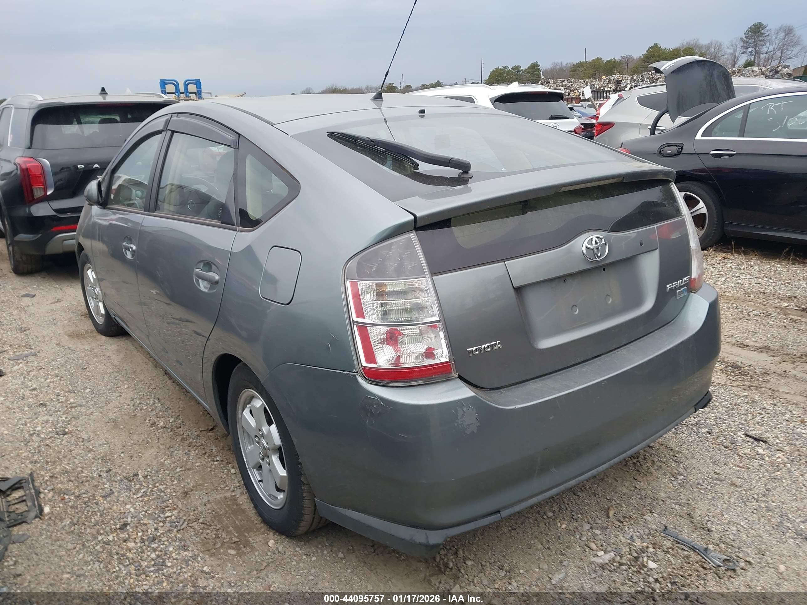 TOYOTA PRIUS image 3